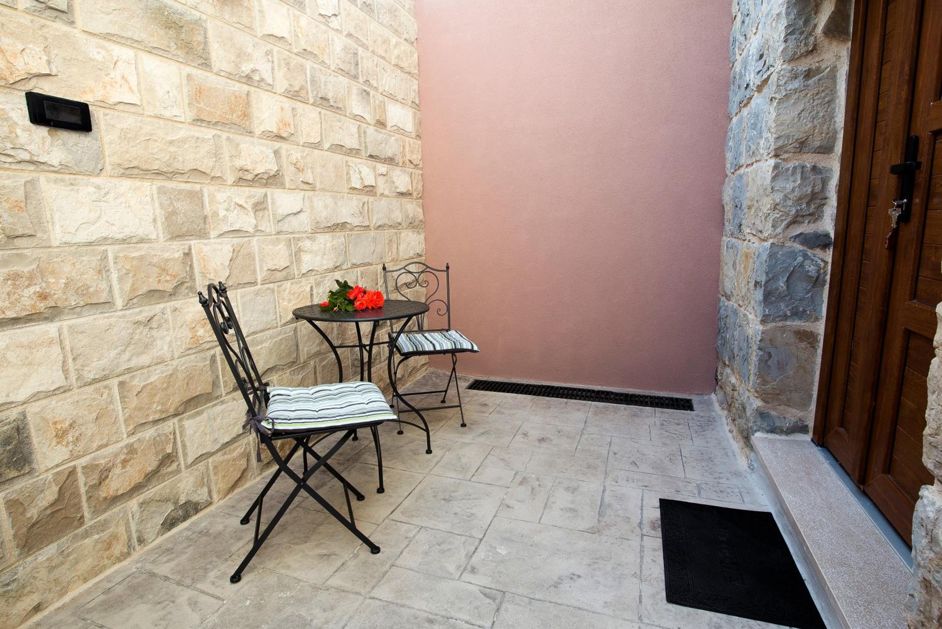 Stone house Oršulica