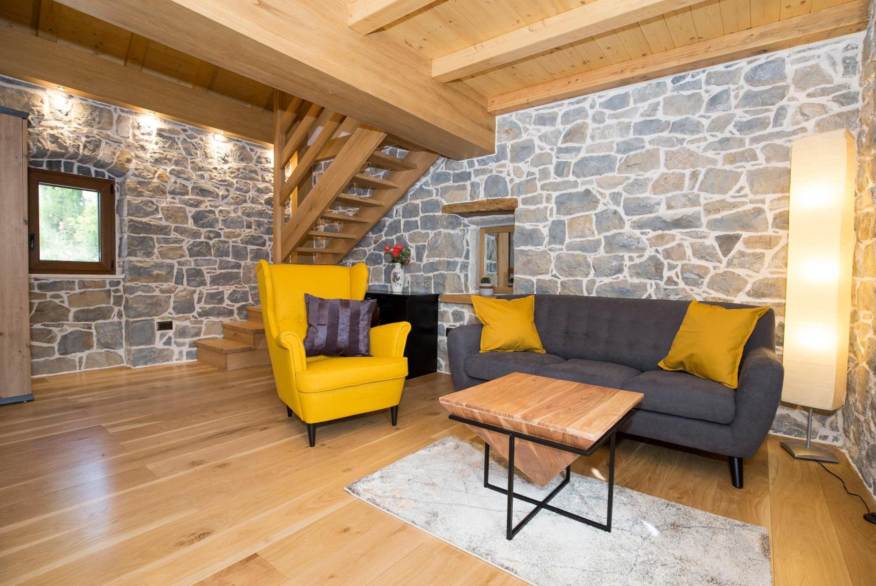 Stone house Oršulica