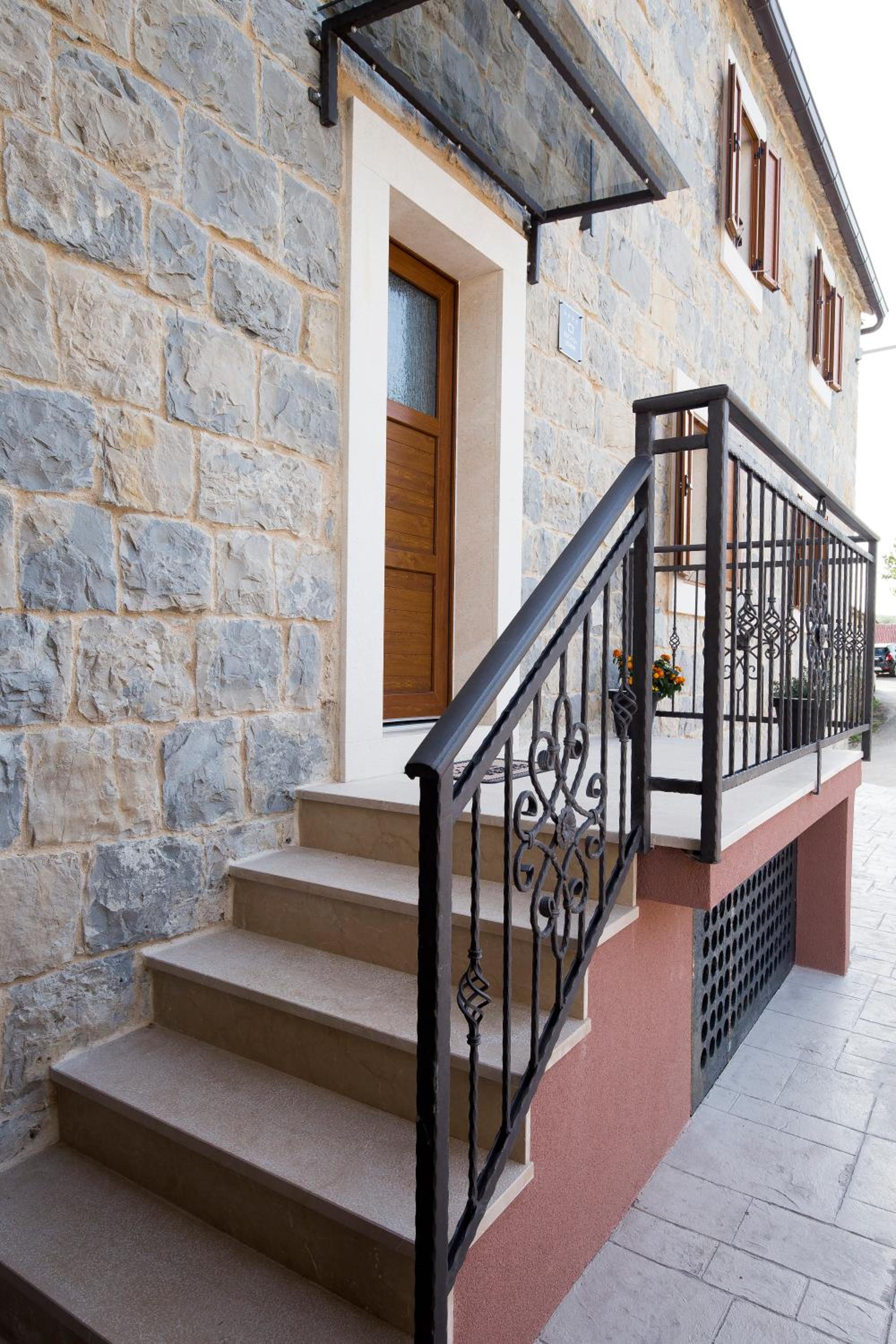 Stone house Oršulica