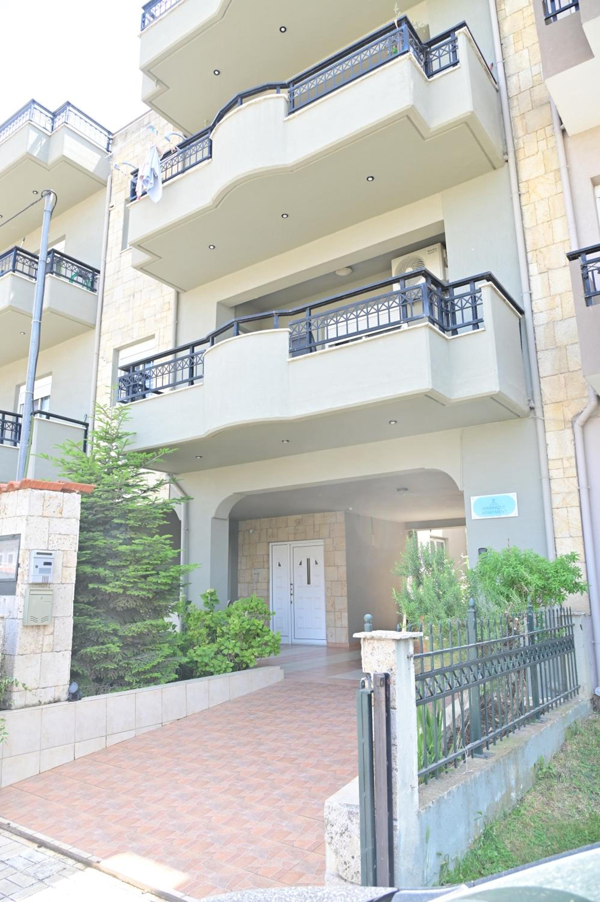 Marinique Apartment