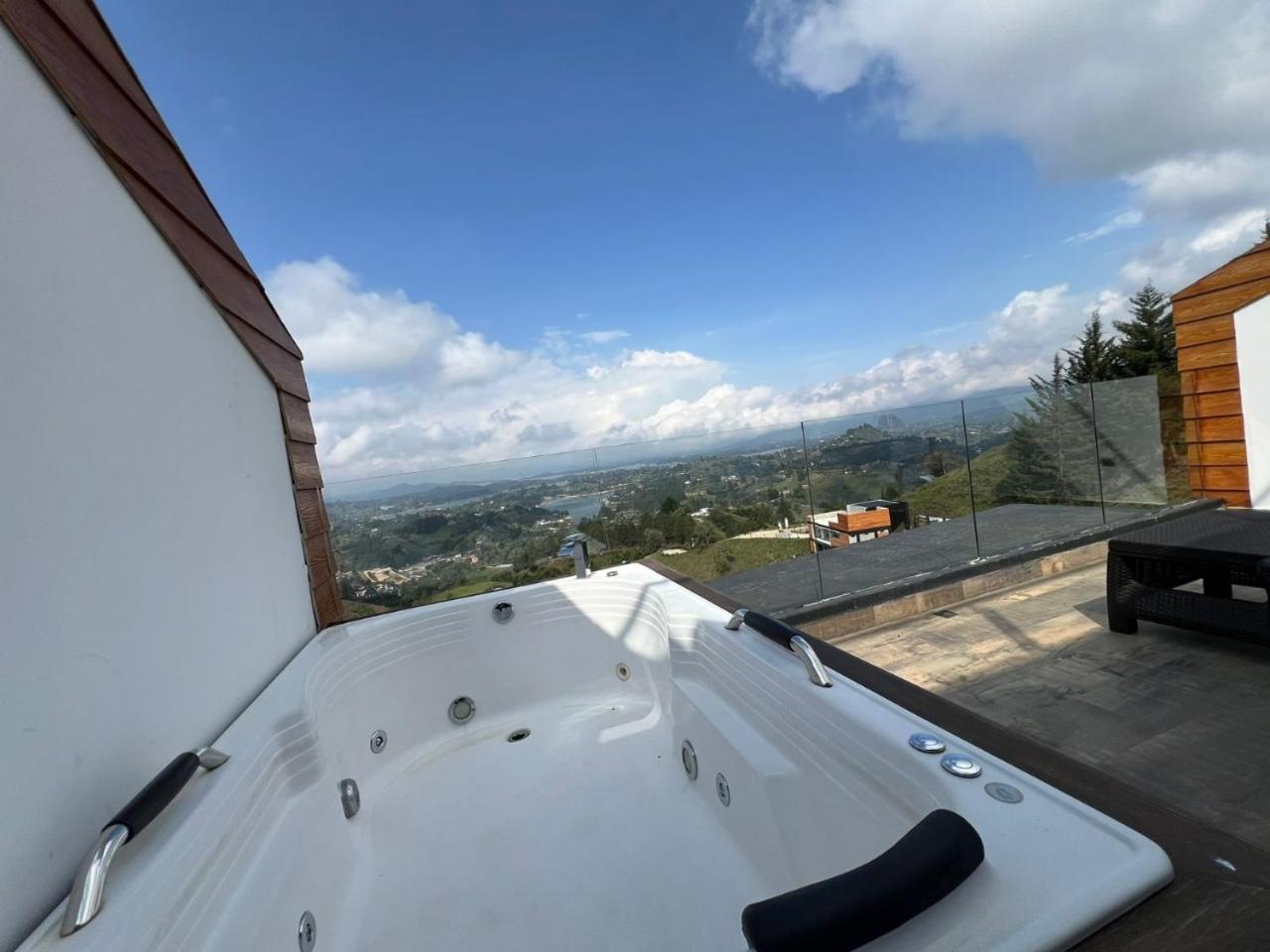 Montecielo Hosting
