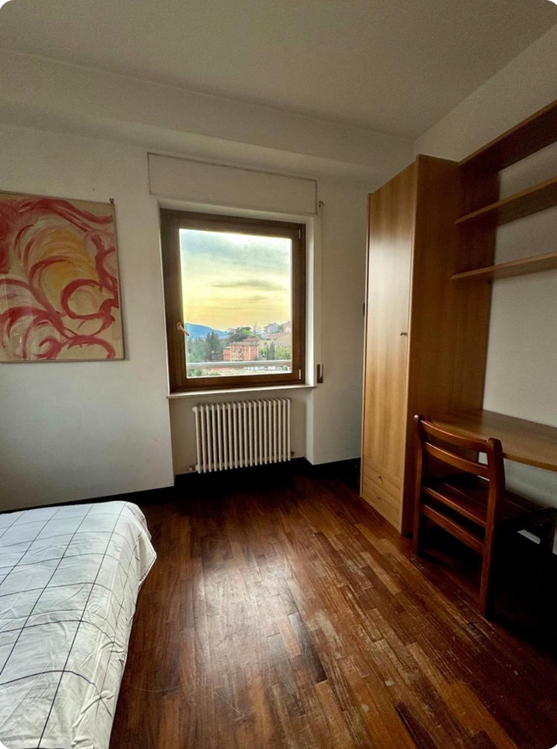 Room next to the mini-metro in Perugia photo 4