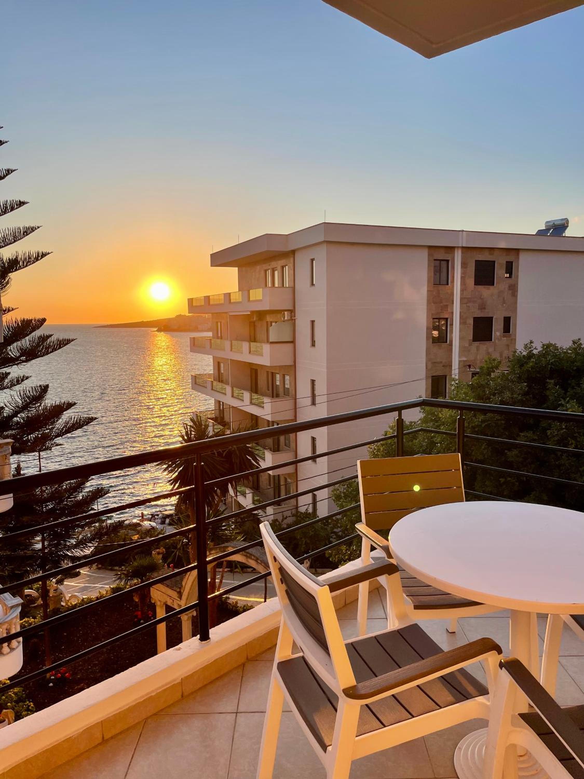 Eleana Apartments