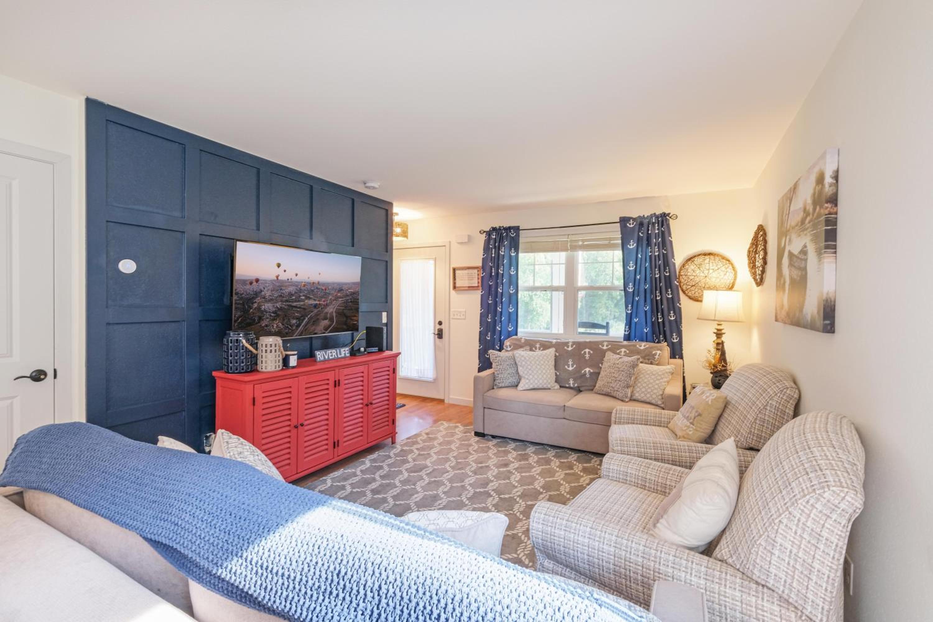 River Shores Cottage