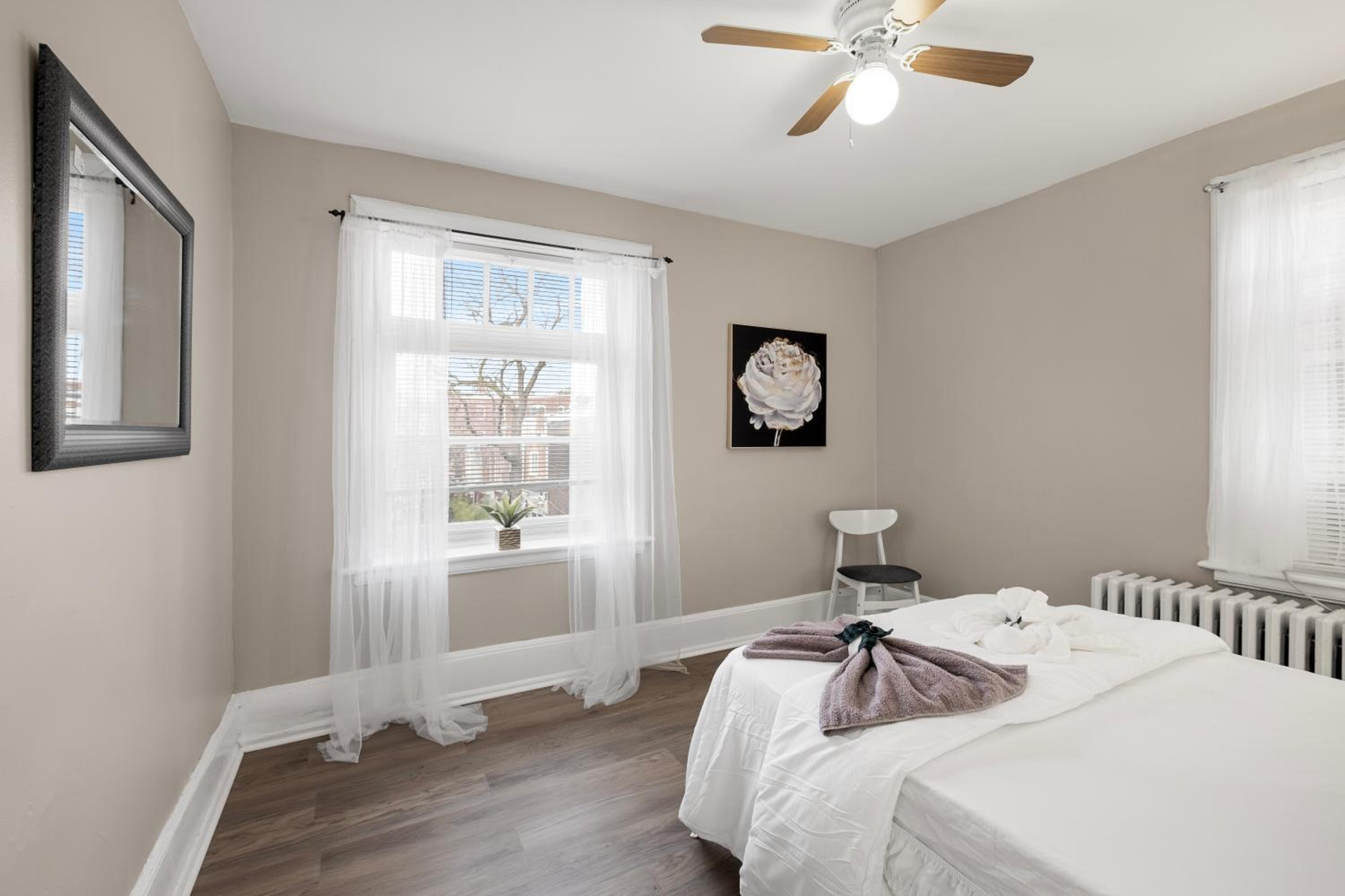 Univ City Upenndrexel 2 Bdrm Amazing Unit view 3