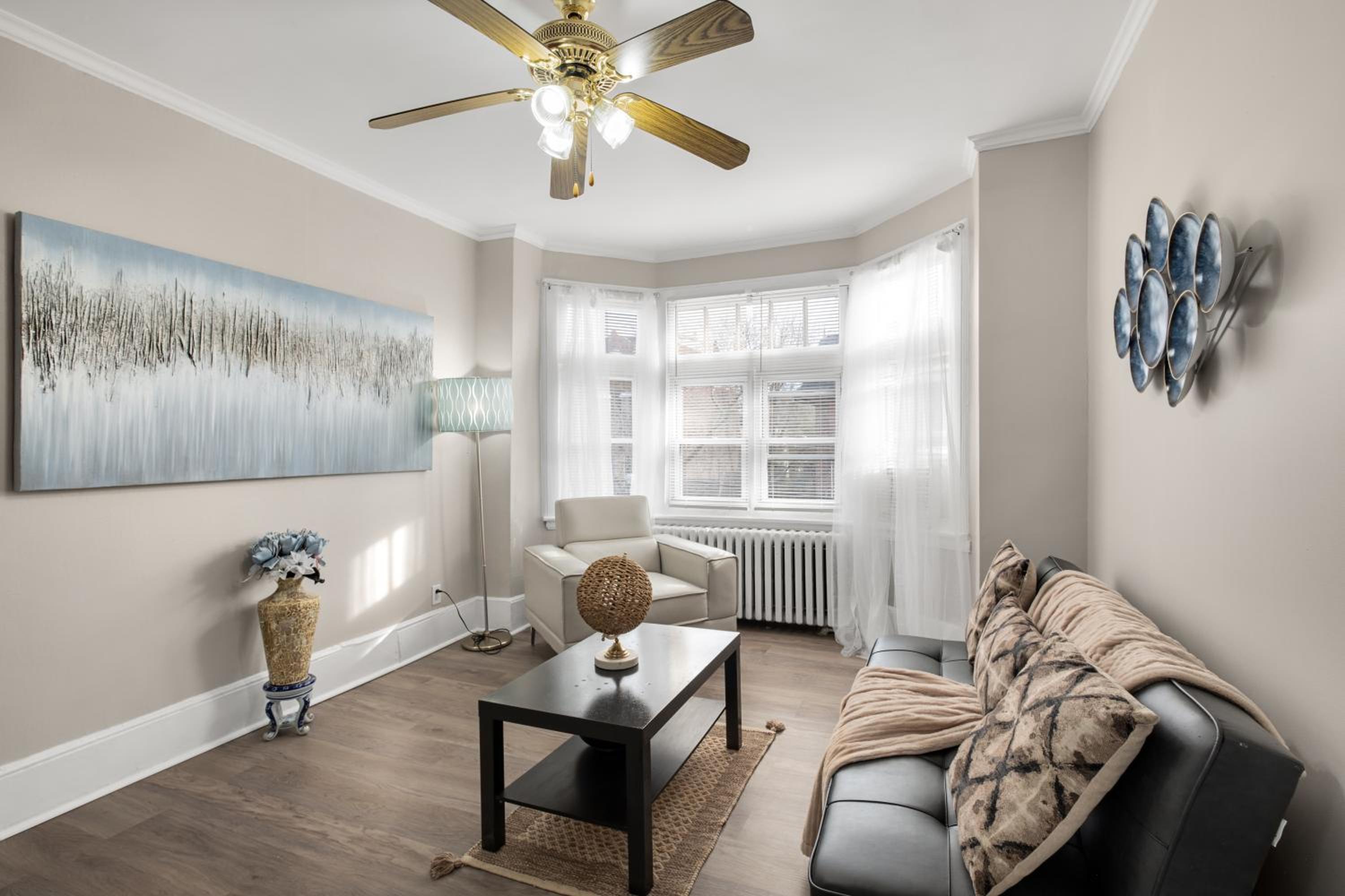 Univ City Upenndrexel 2 Bdrm Amazing Unit view 4