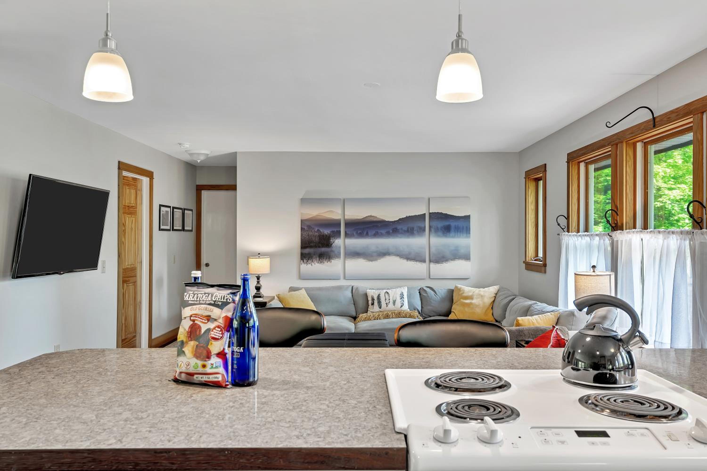 Saratoga Guest House