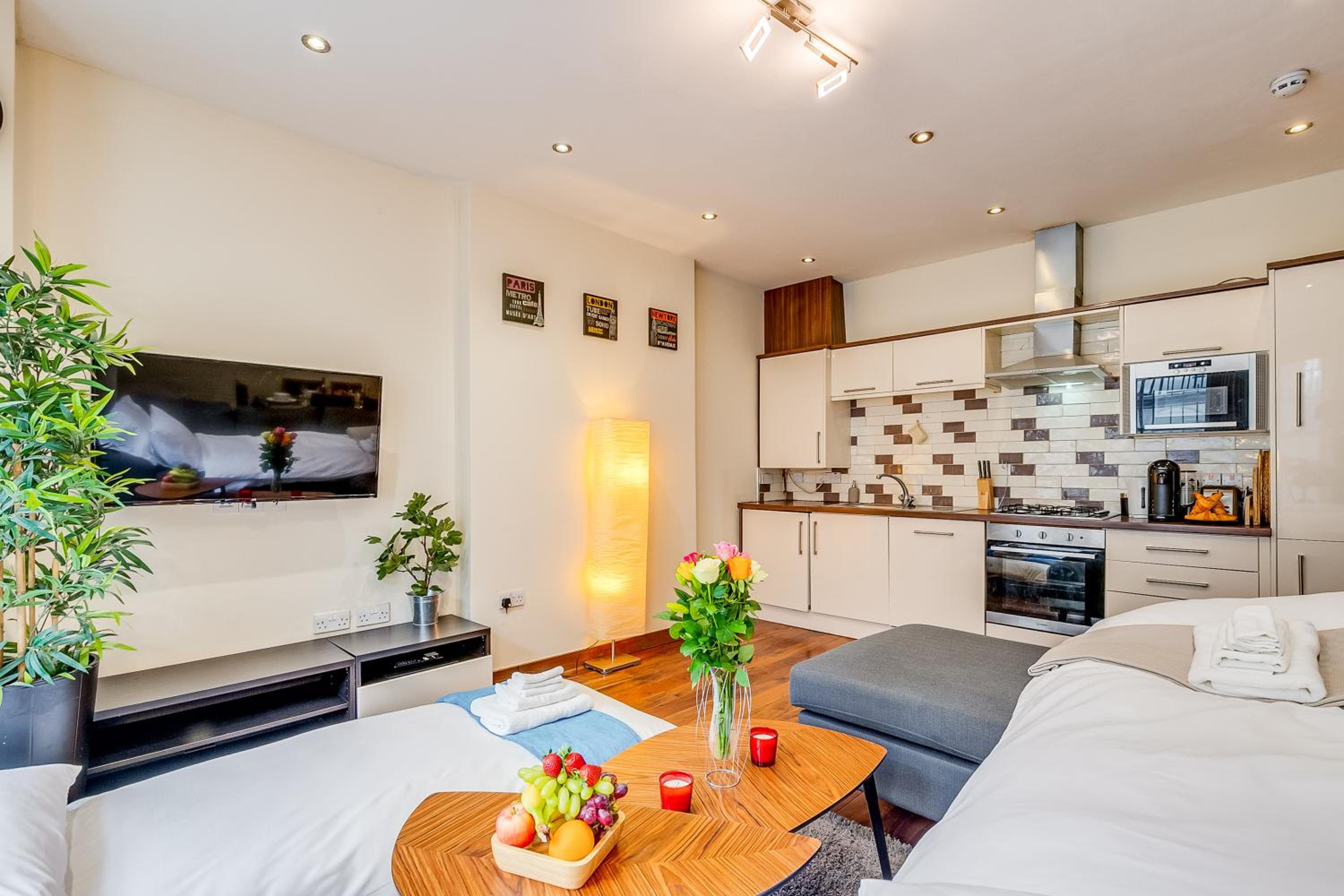 Entire Family Home - 2BD2BTH Central Earl's Court