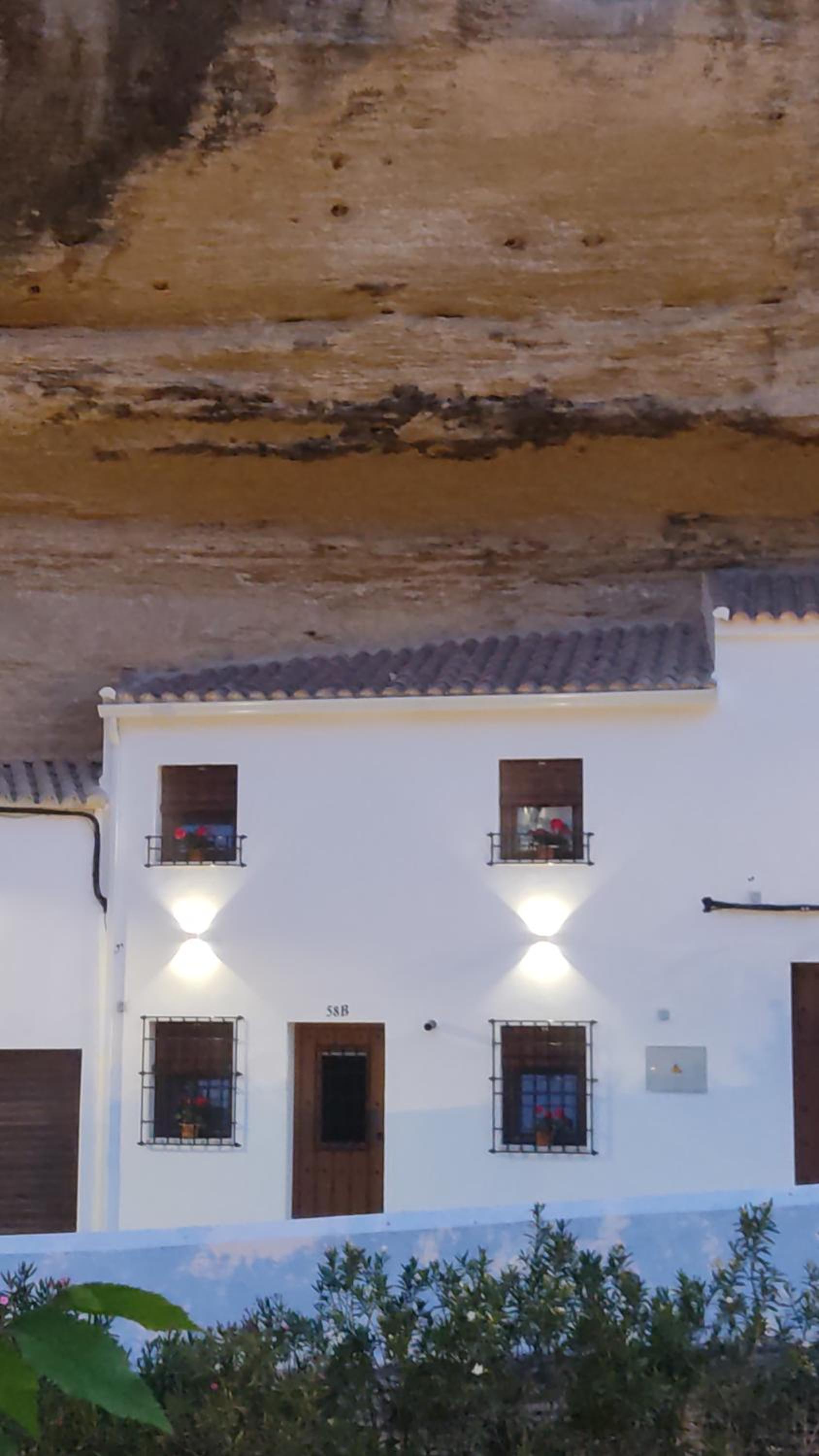 Casa Cueva Las Chicas del Puente