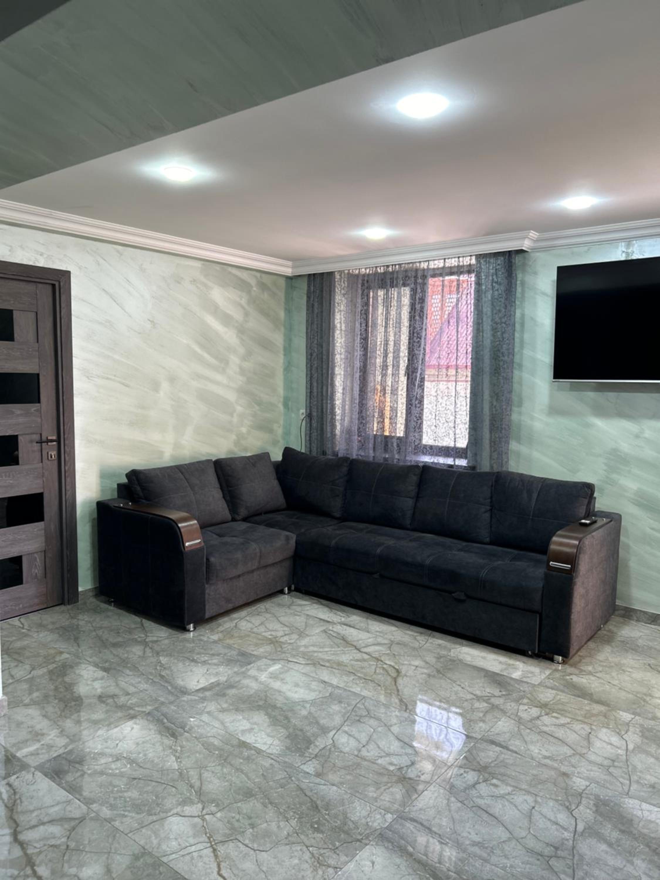 By Alikhanyans Guest House