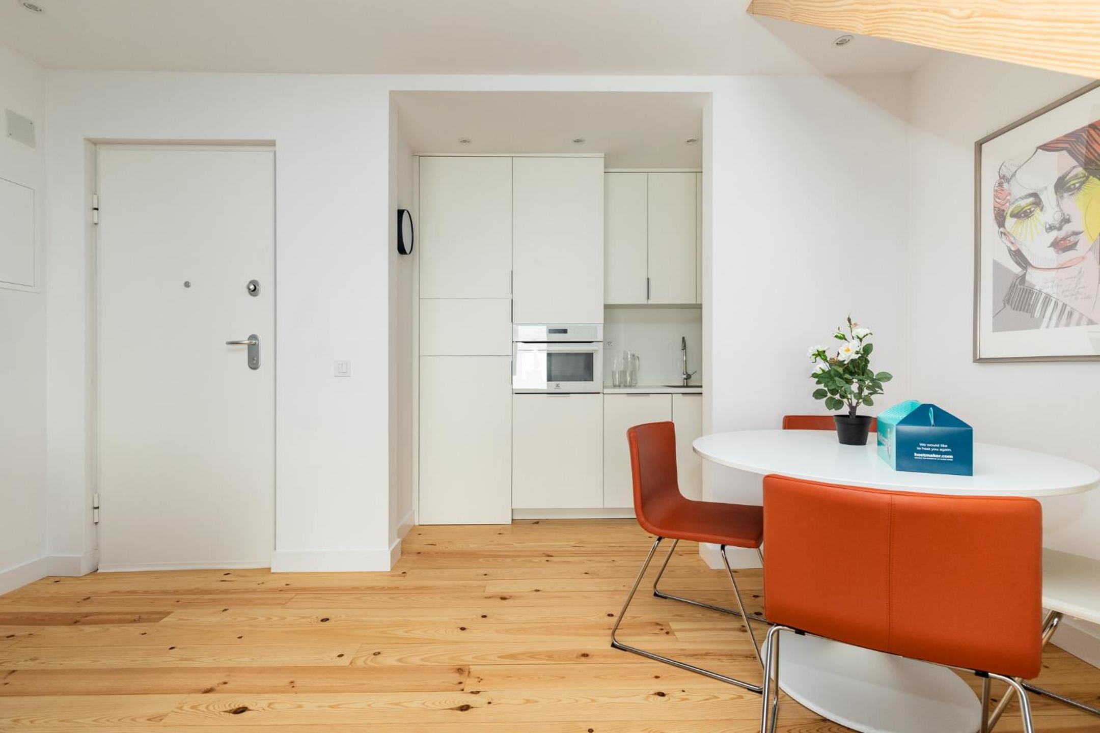 Photo 77