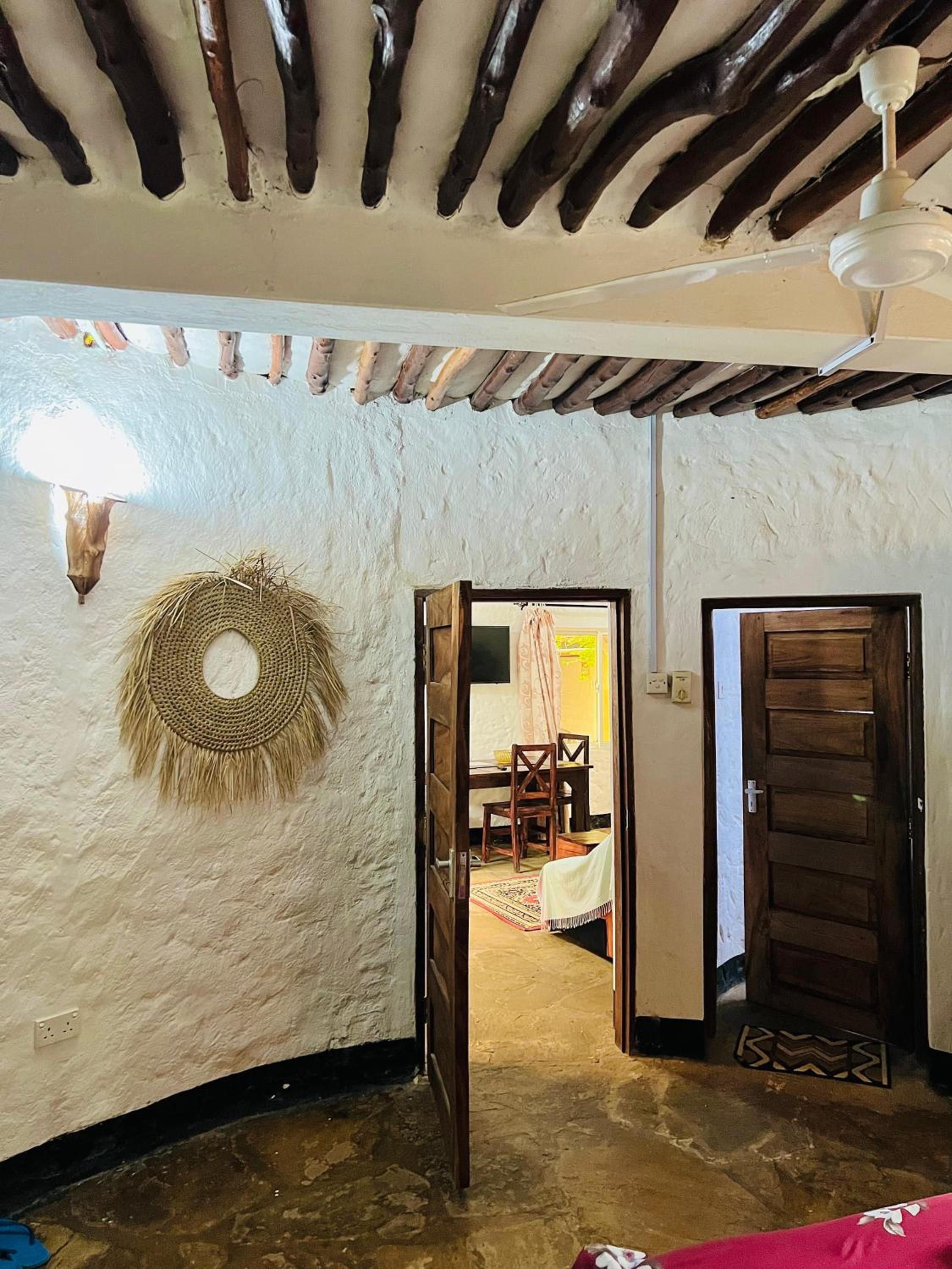 Tradewinds Lodge