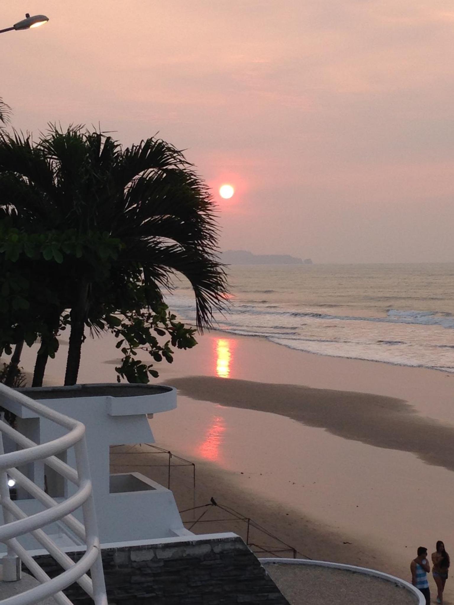Beach front Condo Tonsupa near Atacames Ecuador