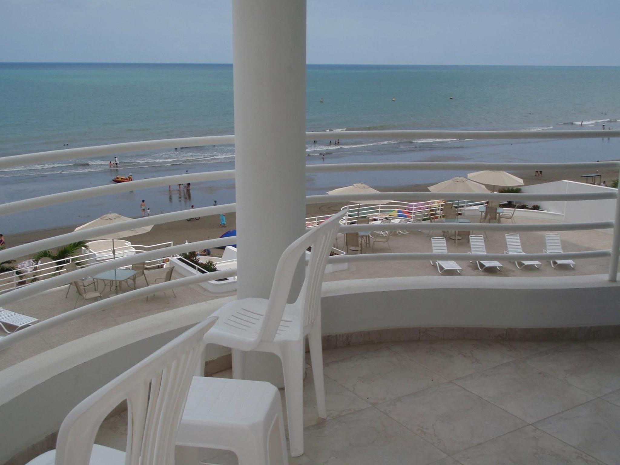Beach front Condo Tonsupa near Atacames Ecuador