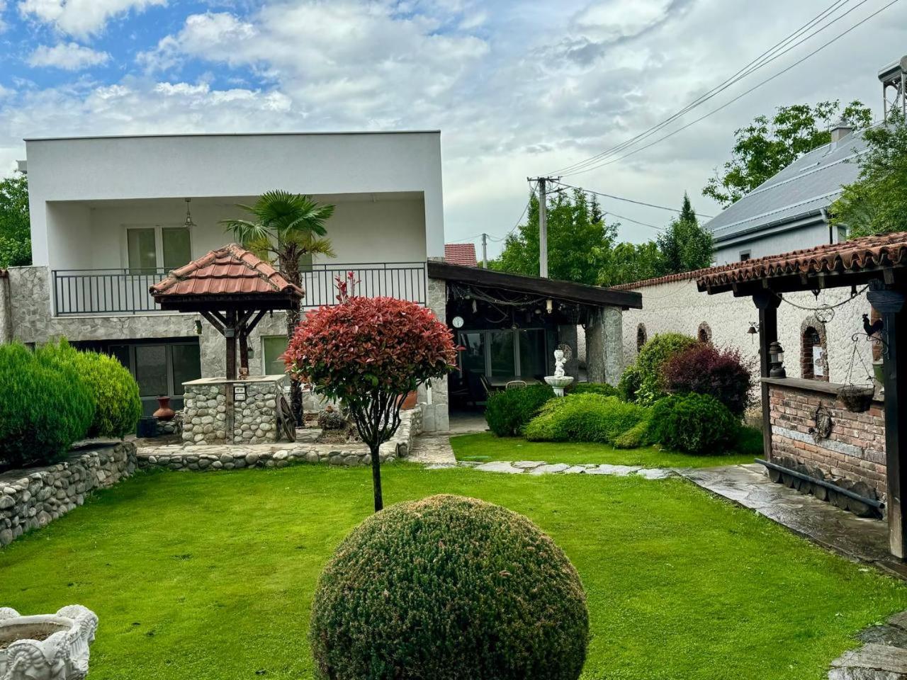 Photo 18