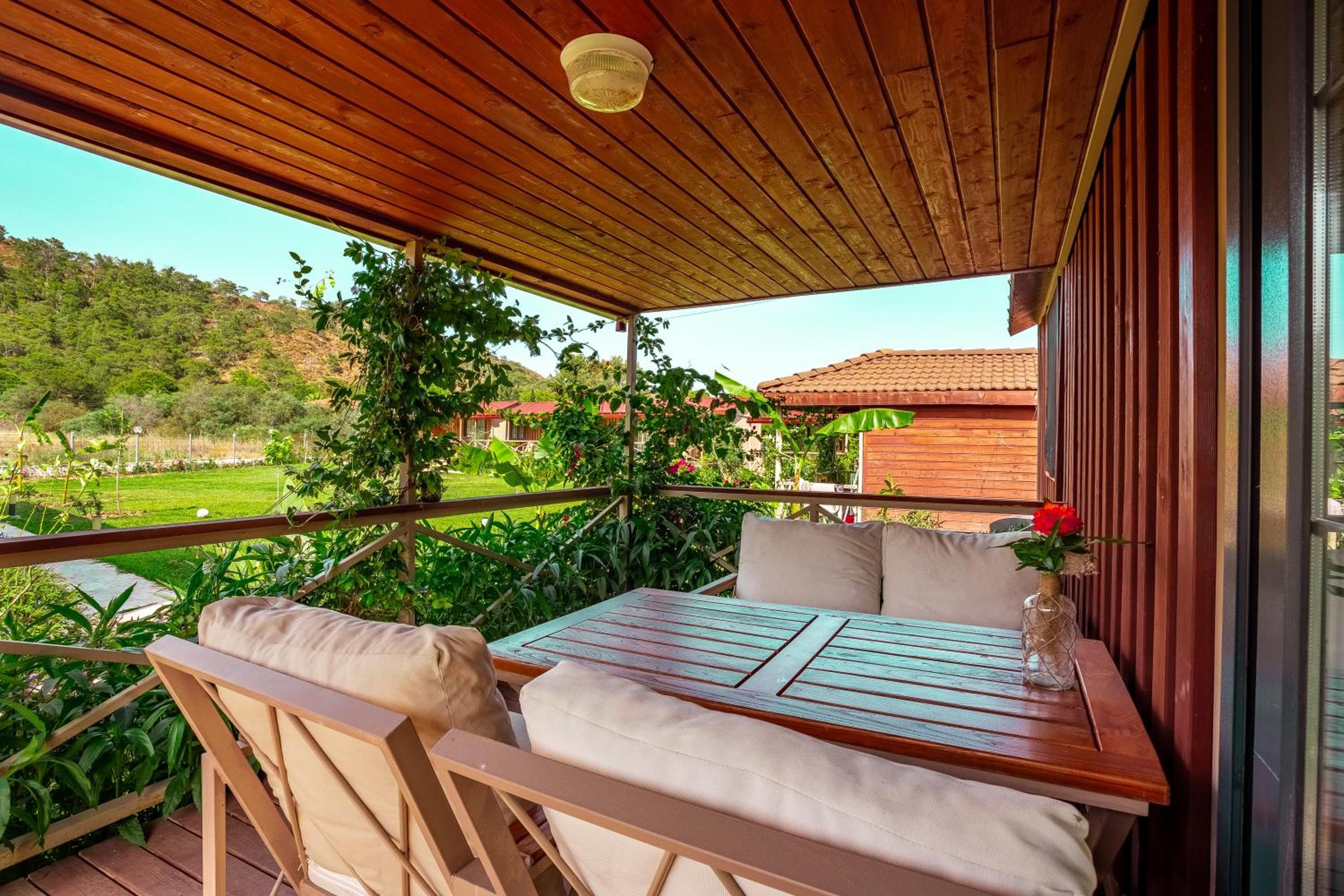 Izgen Bungalows