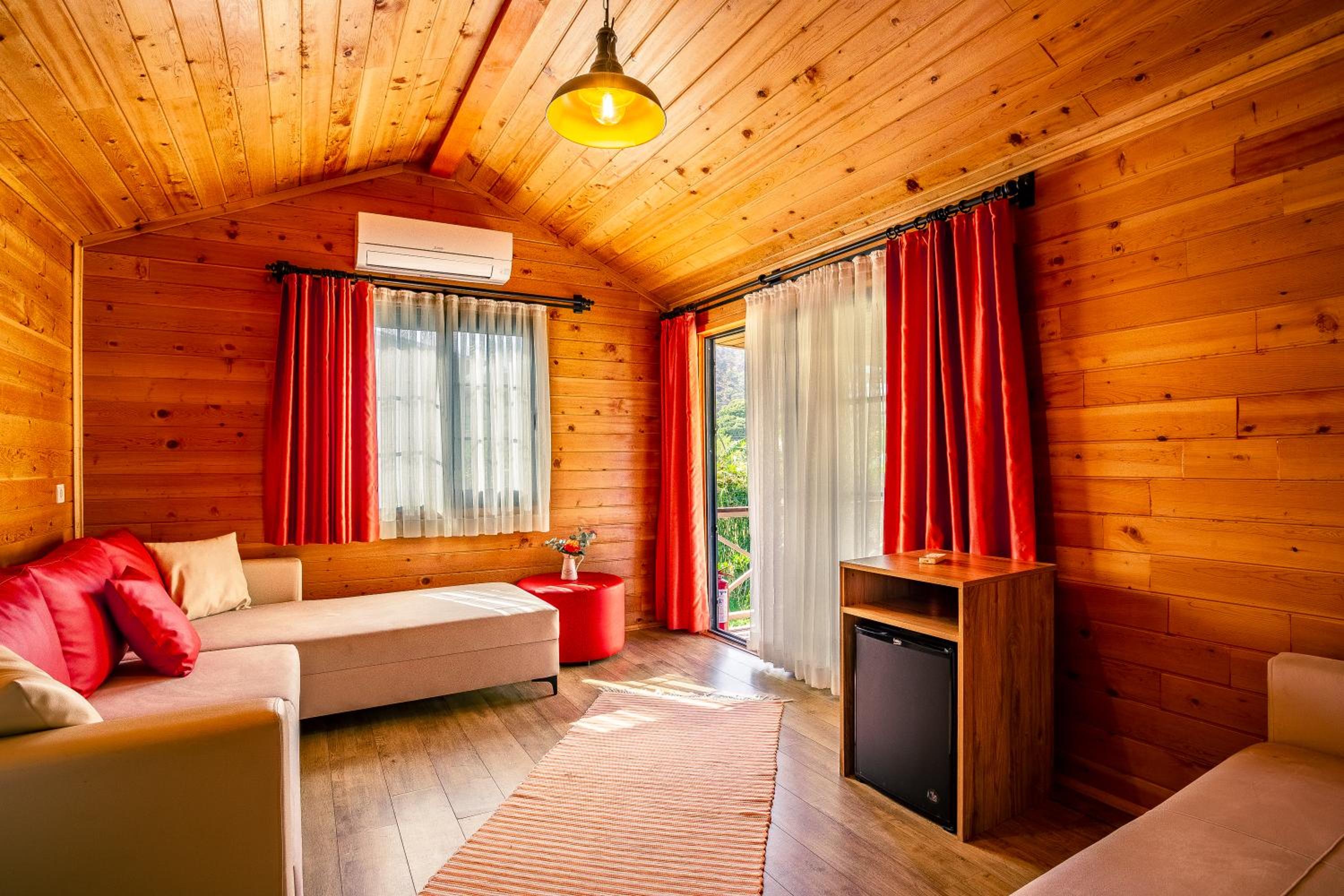 Izgen Bungalows
