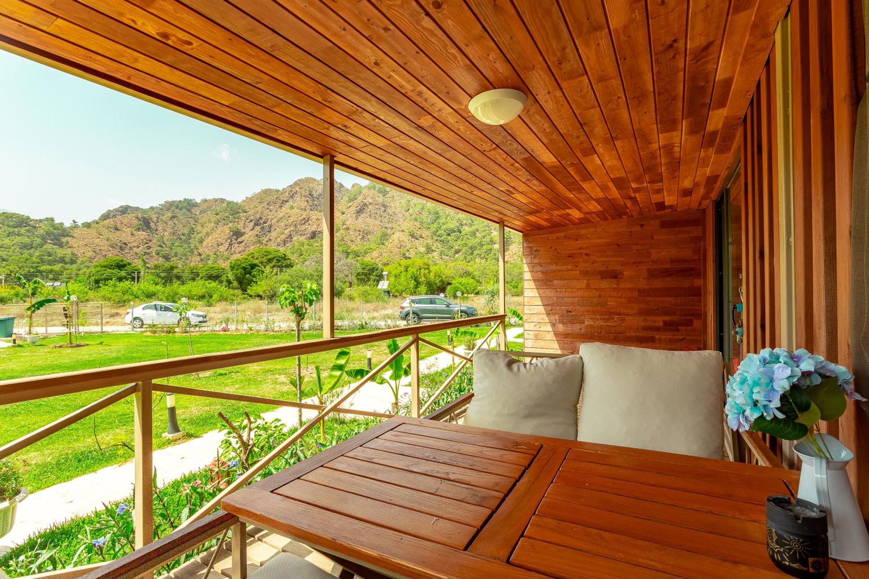 Izgen Bungalows
