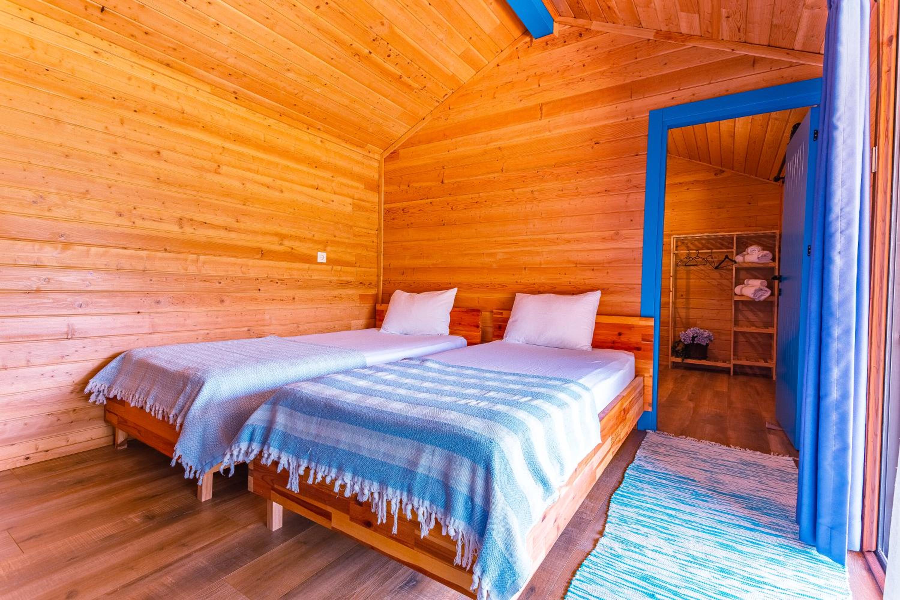 Izgen Bungalows