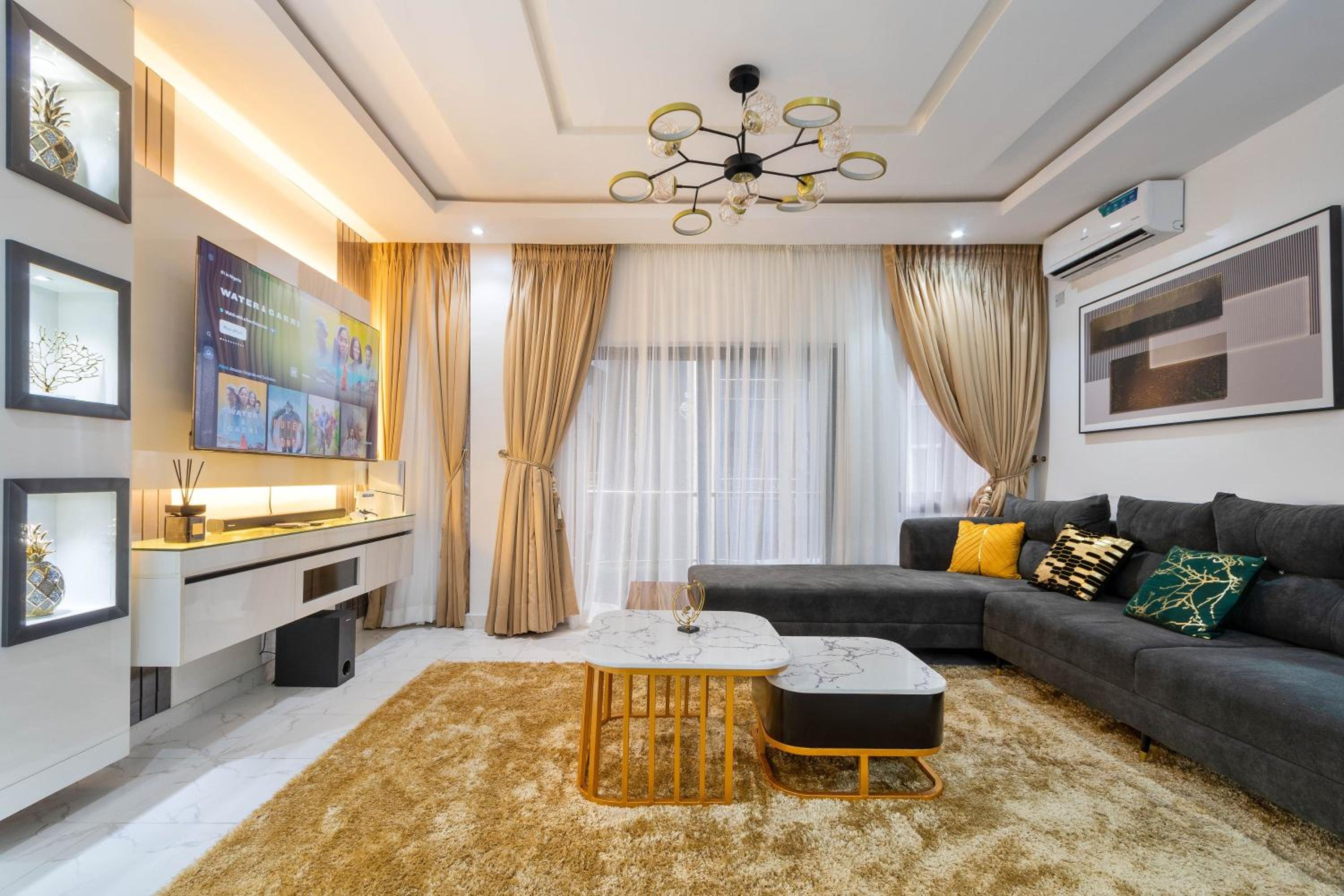 Bec Lux Apartments view 5