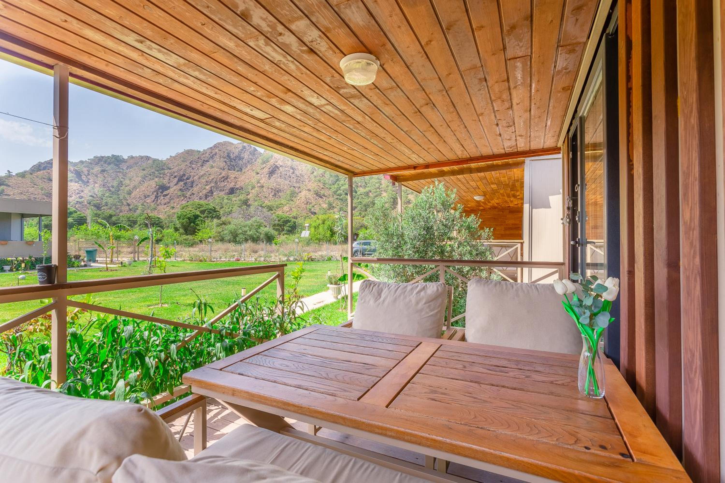 Izgen Bungalows