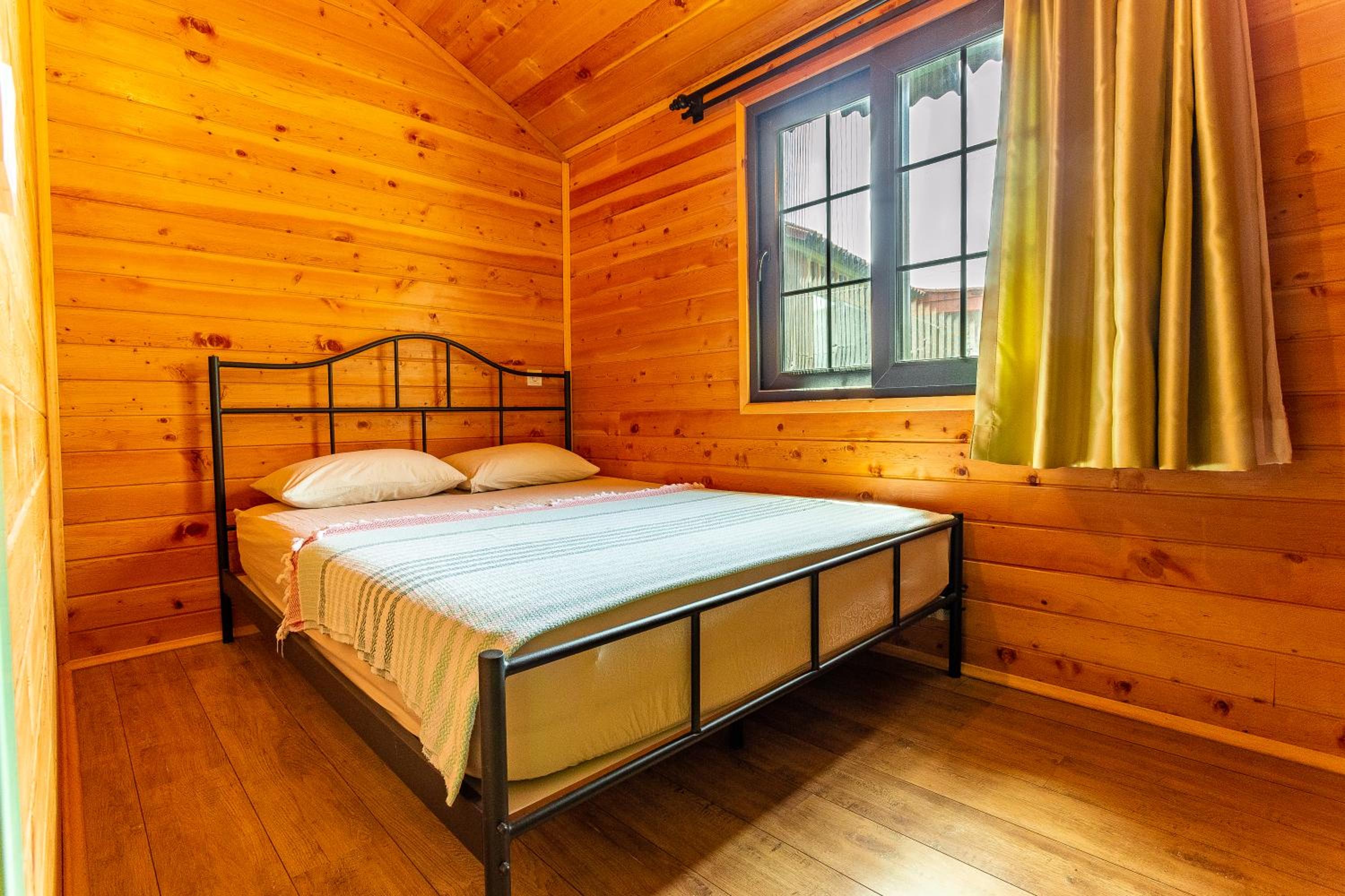 Izgen Bungalows