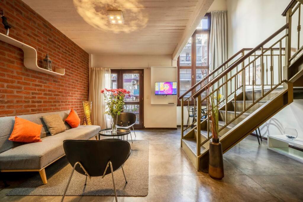 Inspiring loft to create super spacious with service