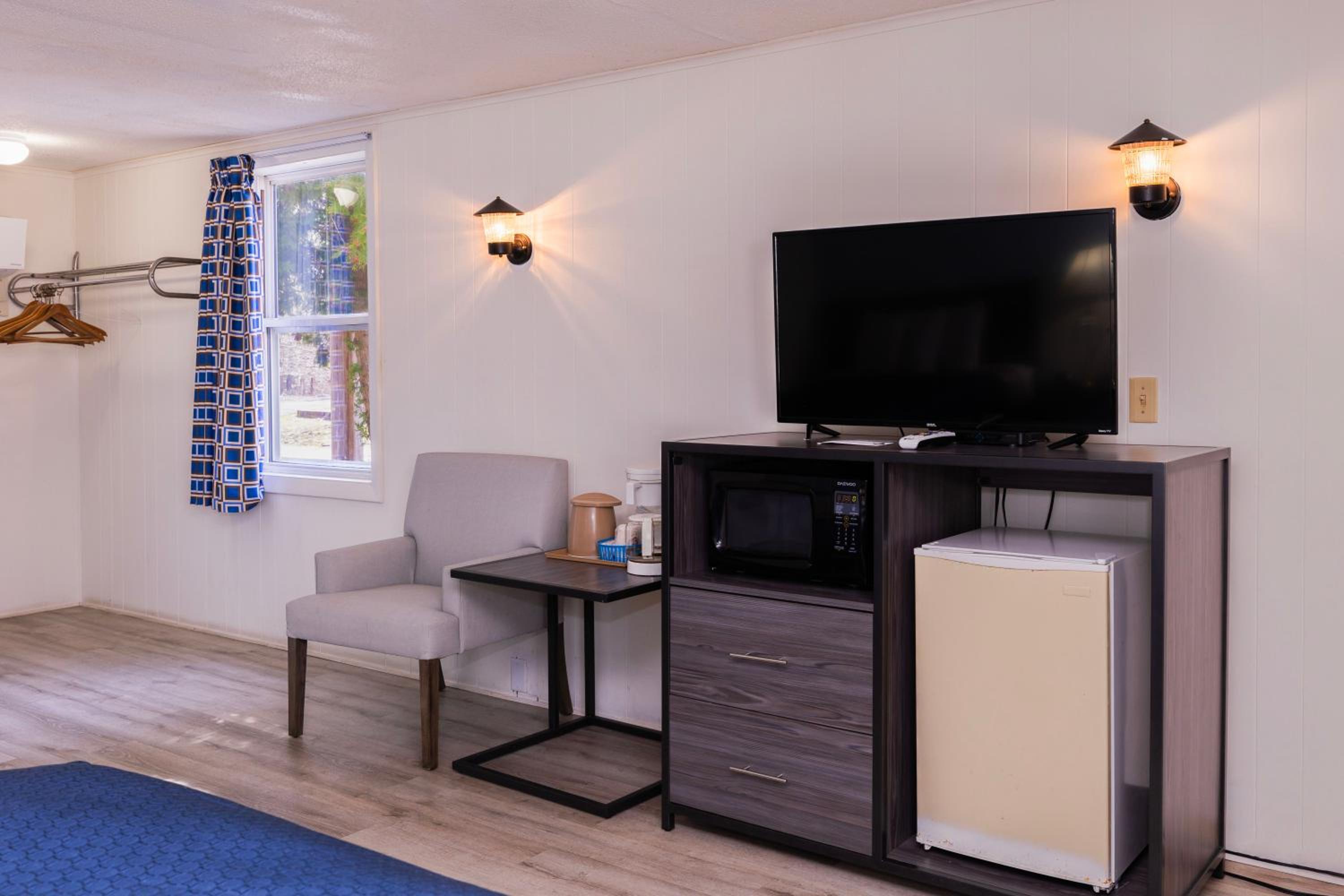 Ne'r Beach Motel