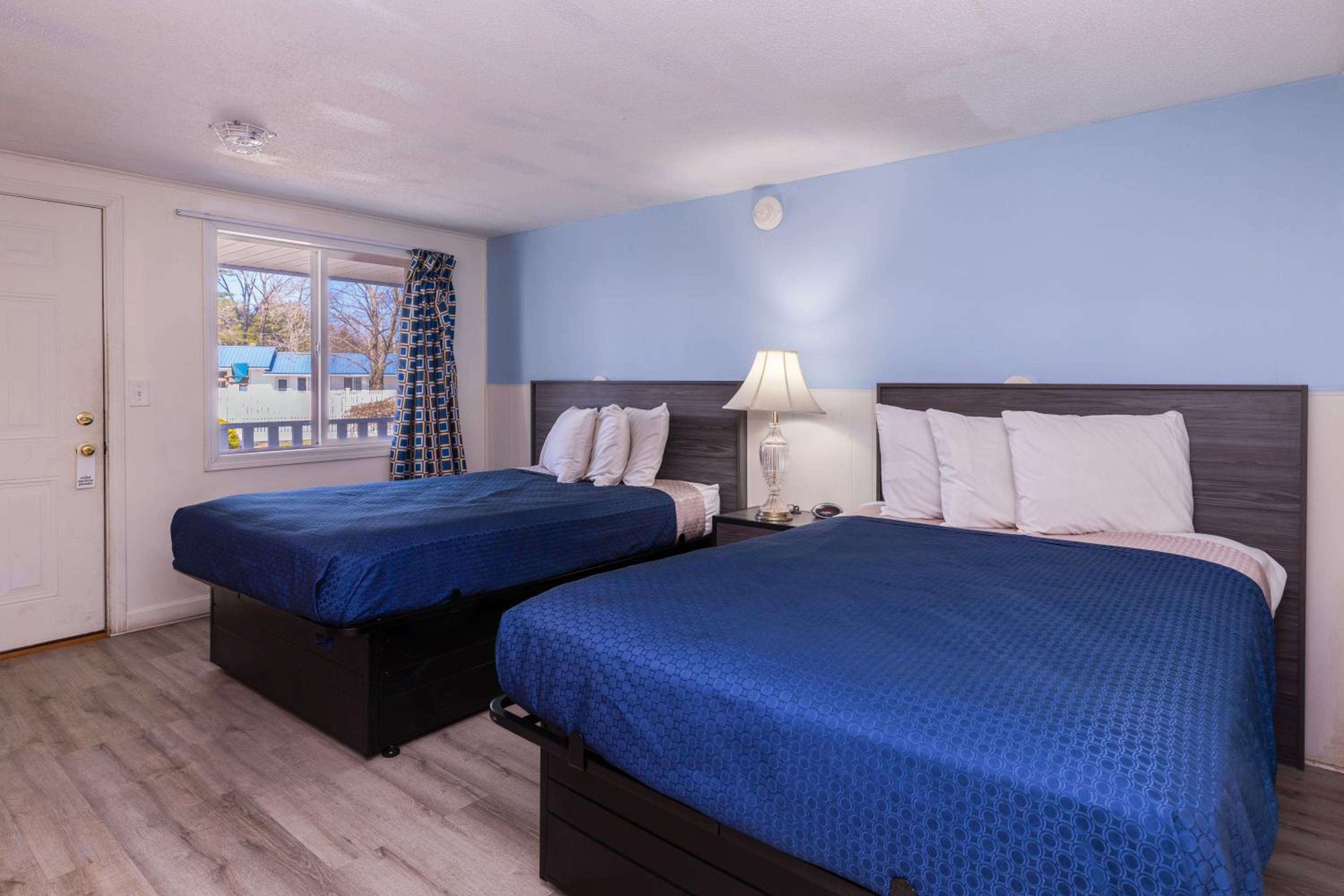 Ne'r Beach Motel