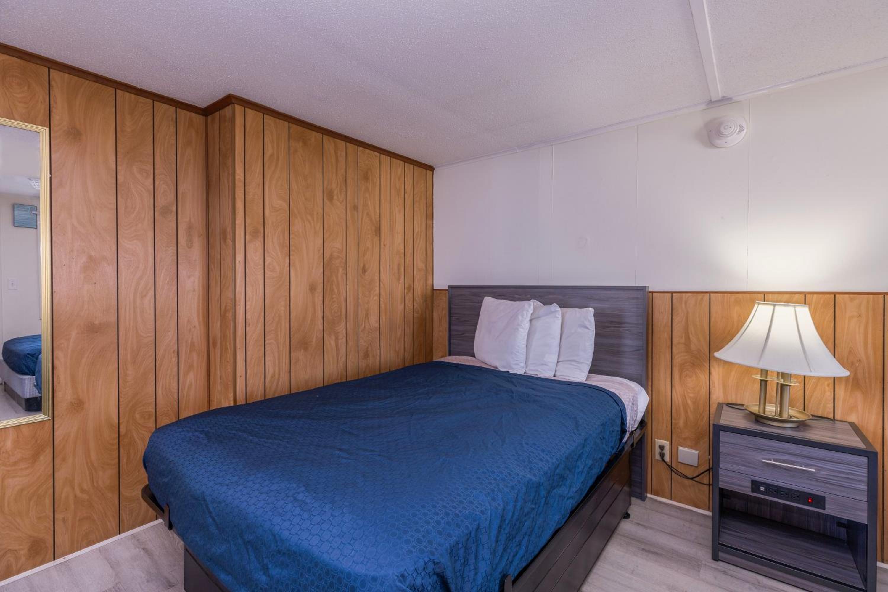 Ne'r Beach Motel