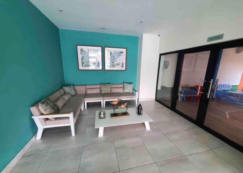 Premium RoyalSuite 3BDR Pool - GYM -Saune-SPA view 4
