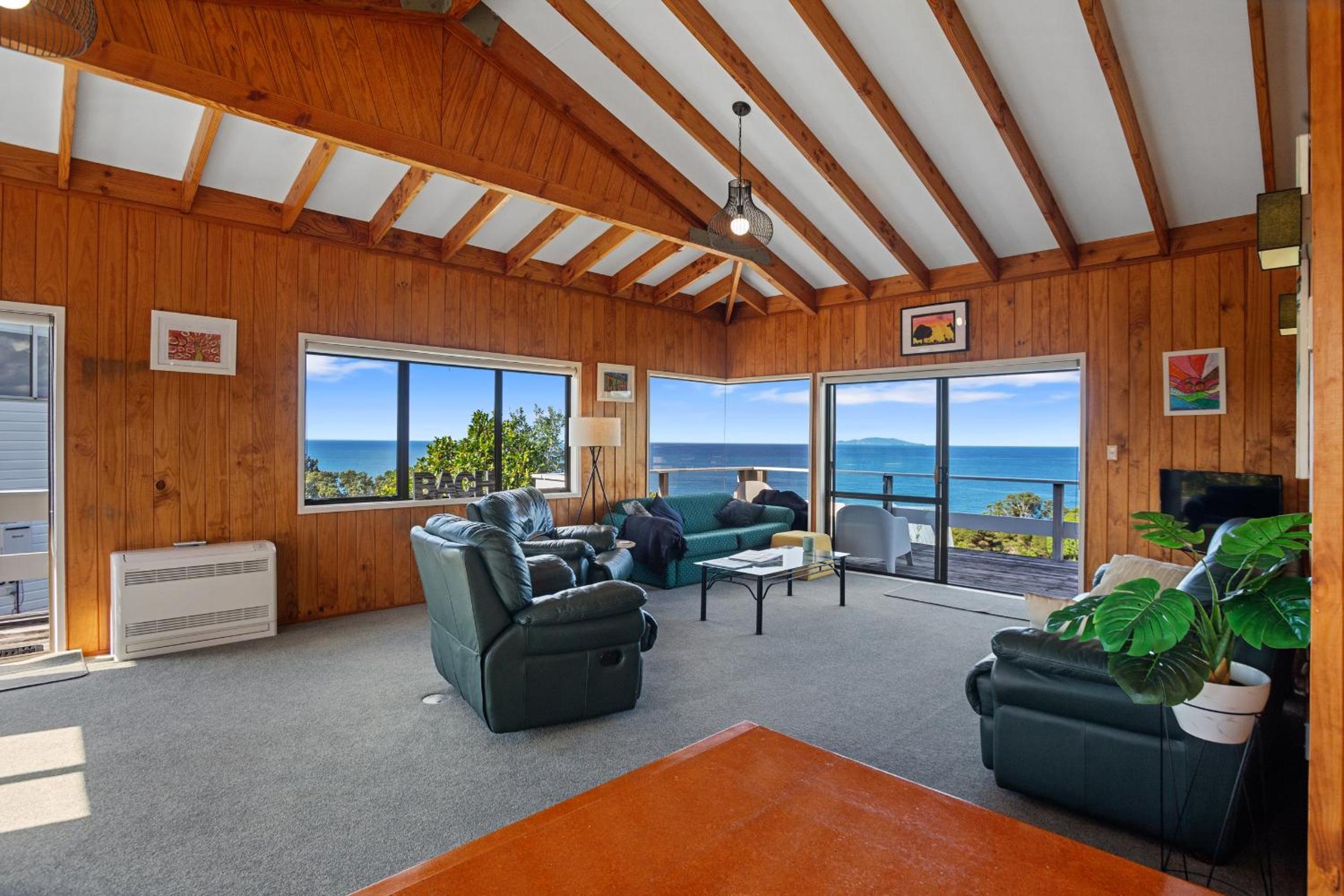 Mayor Magic - Onemana Holiday Home view 3