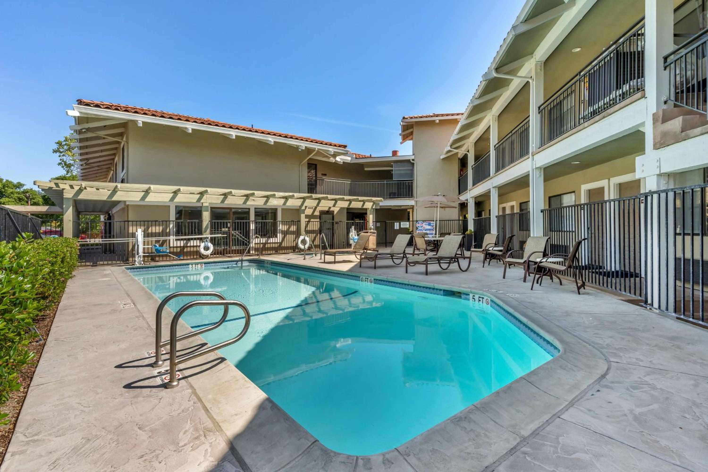 Best Western Plus Inn Scotts Valley