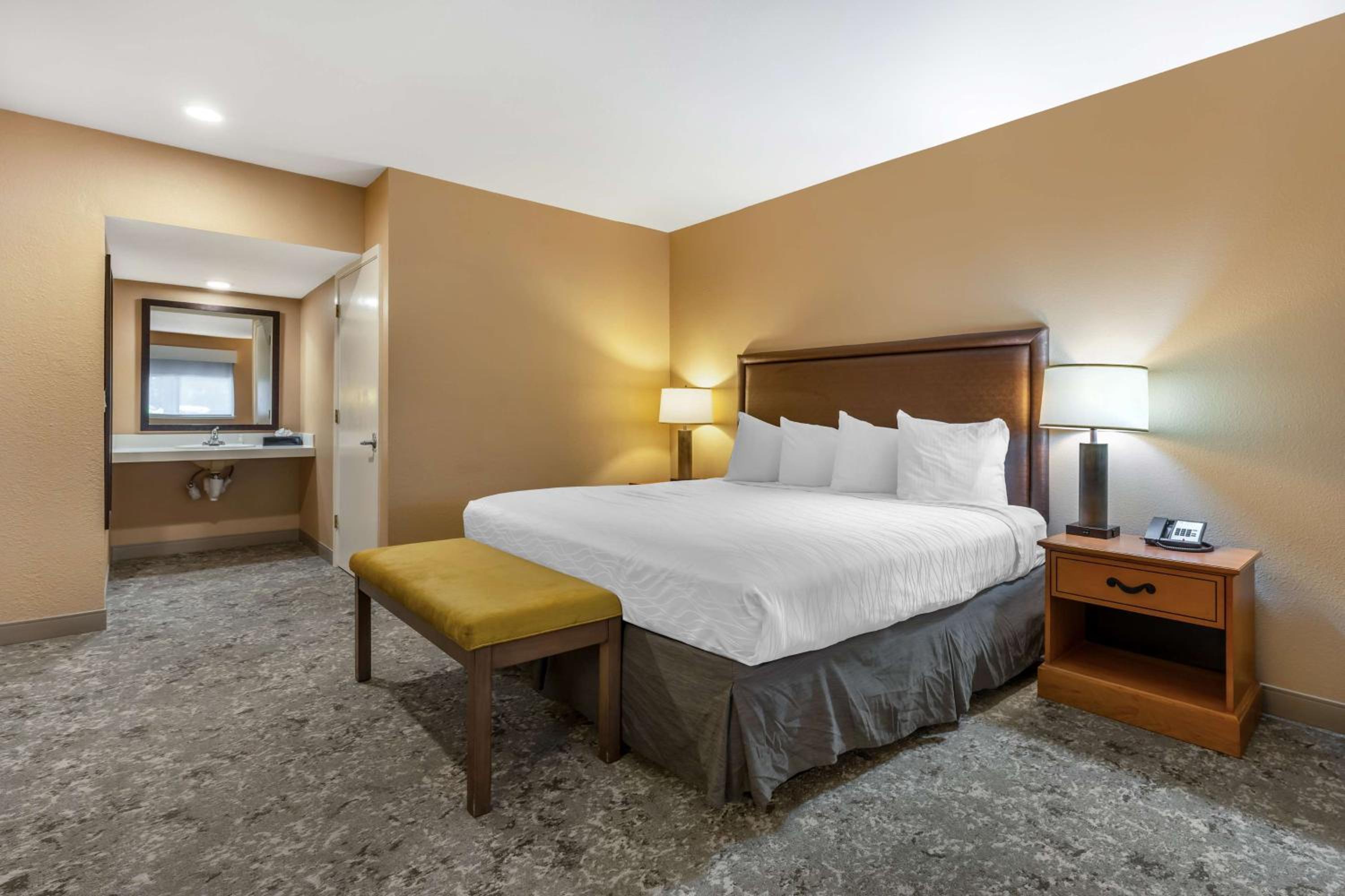 Best Western Plus Inn Scotts Valley