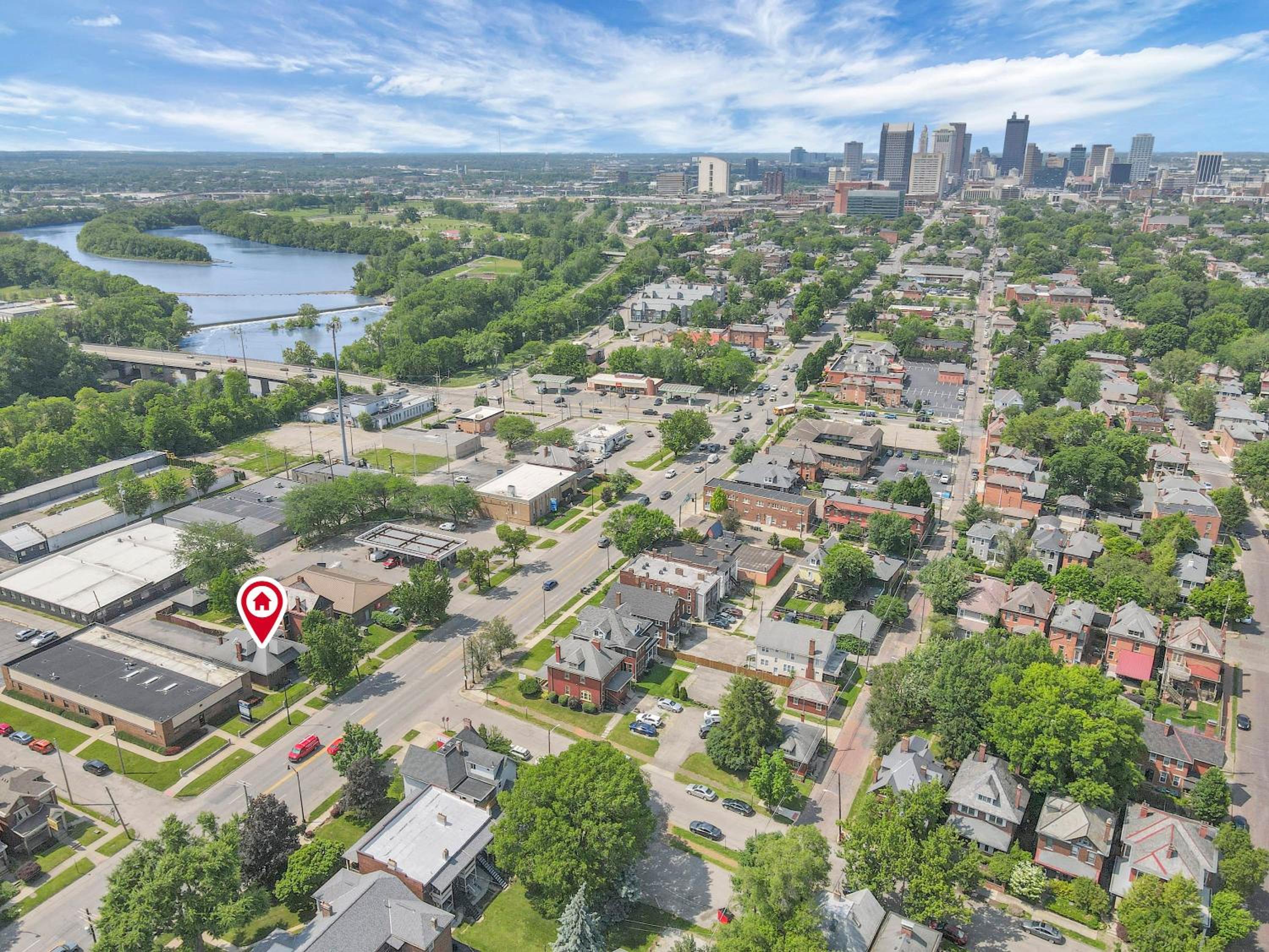Updated 4BD House Near German Village w Parking view 2