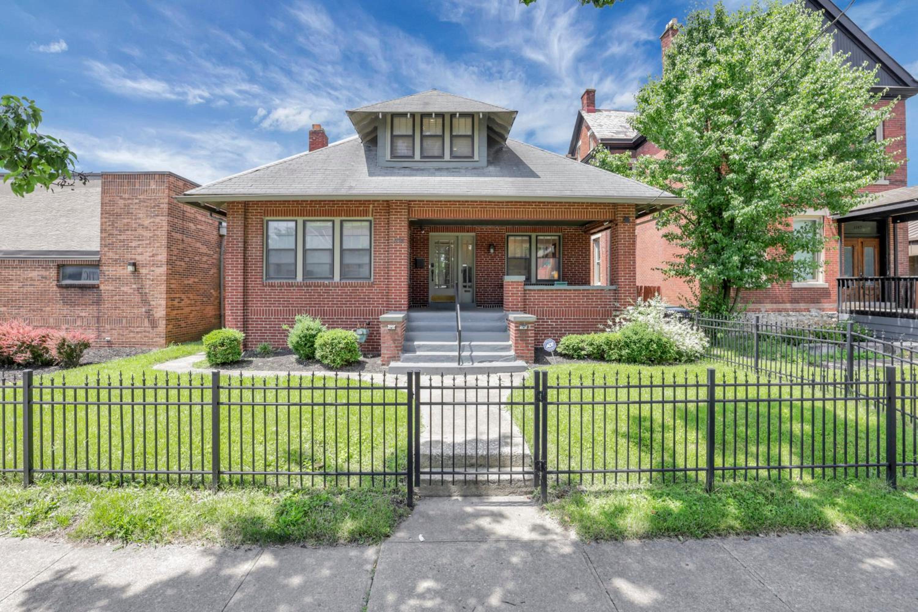 Updated 4BD House Near German Village w Parking view 4