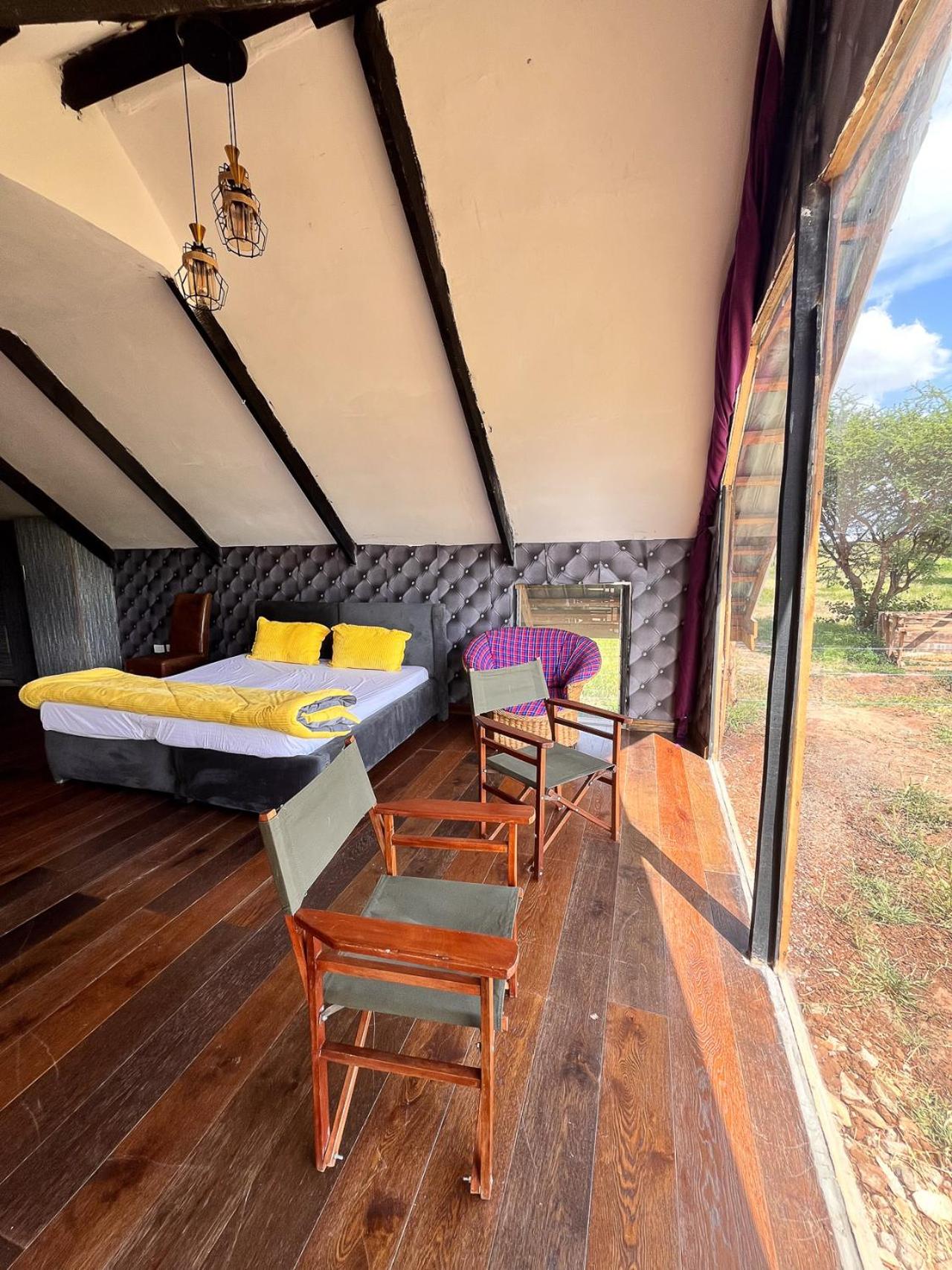 Amboseli Glass Cabin