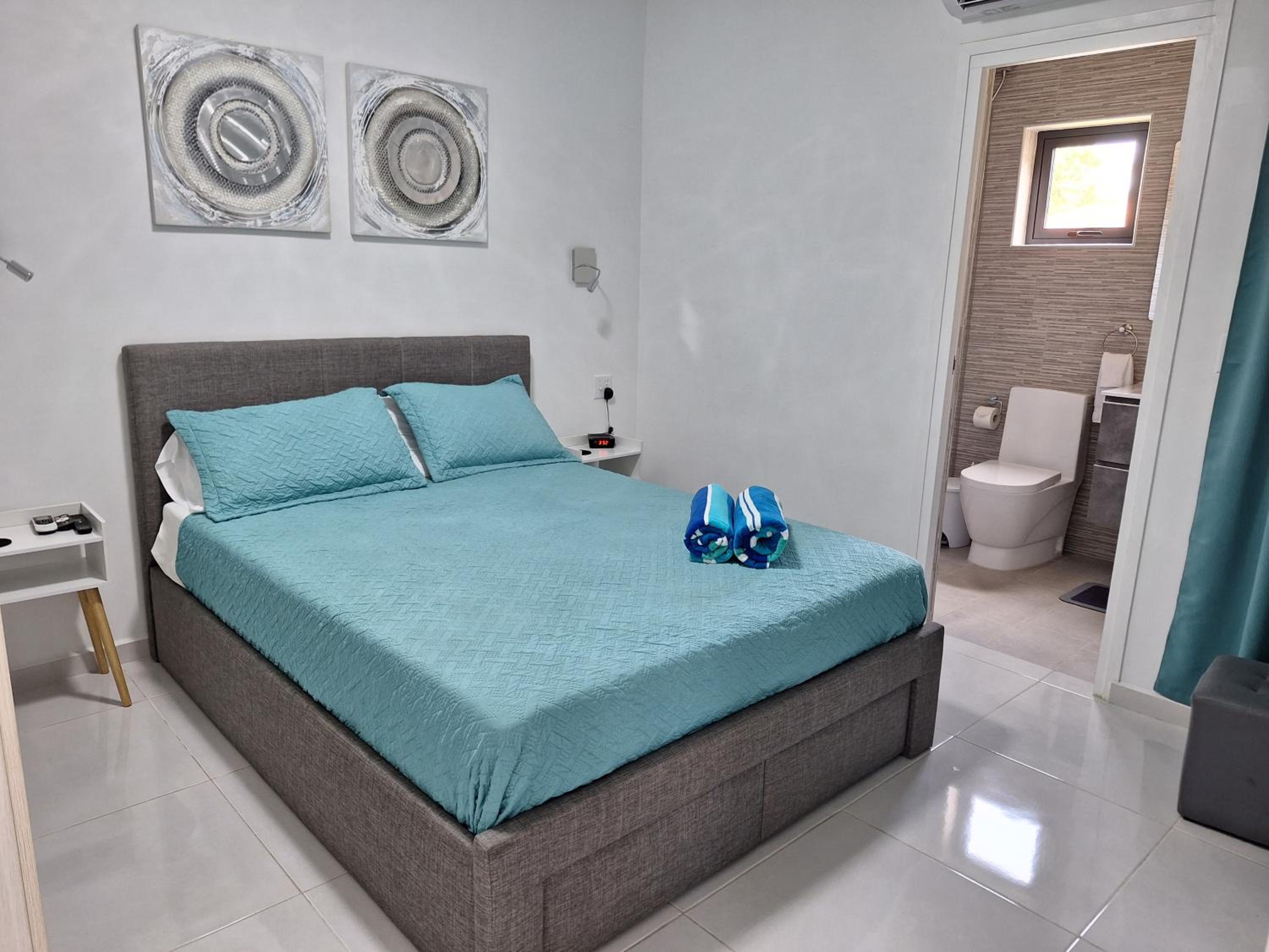 Felicity Apartment