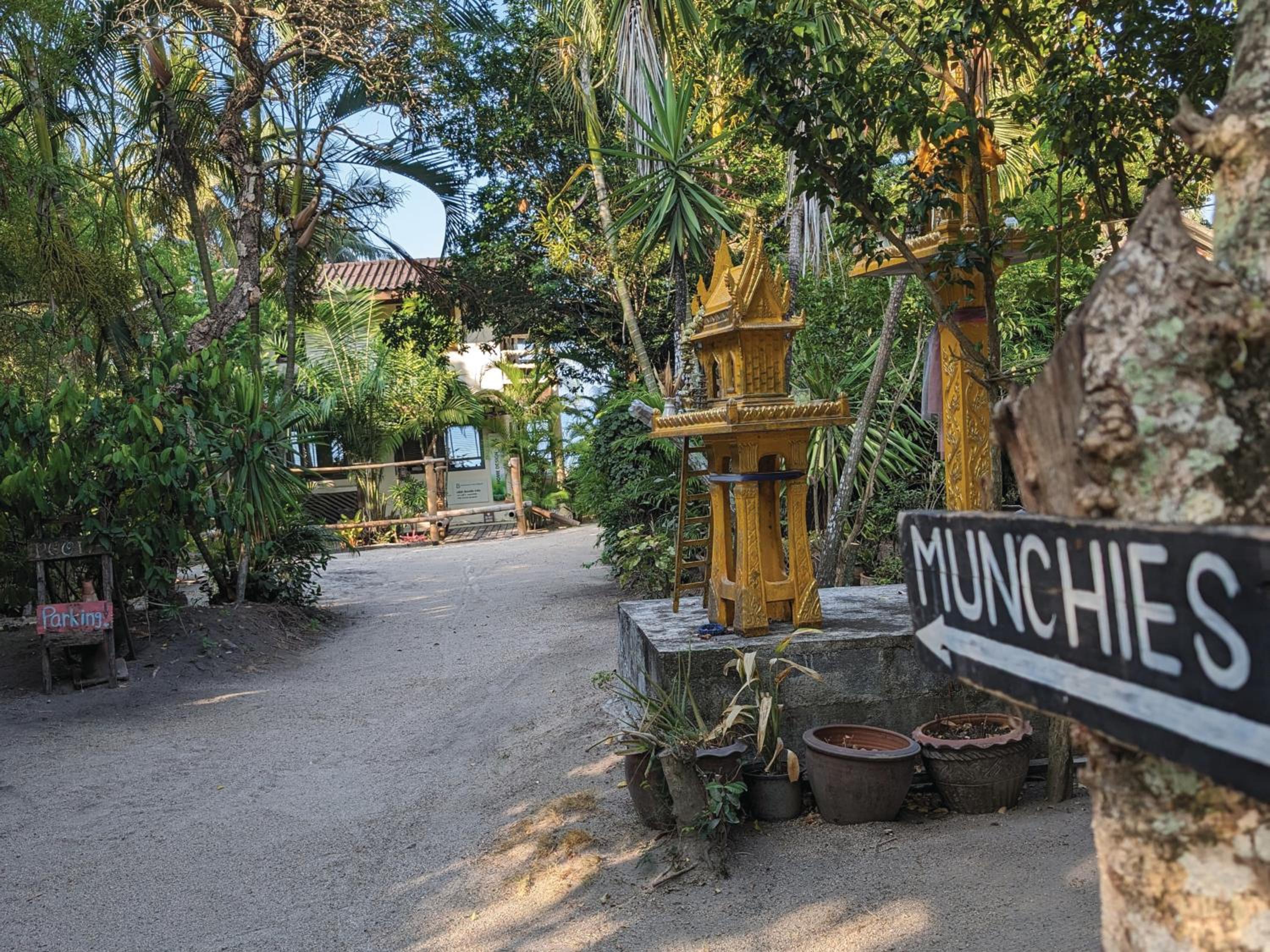Munchies Bungalows