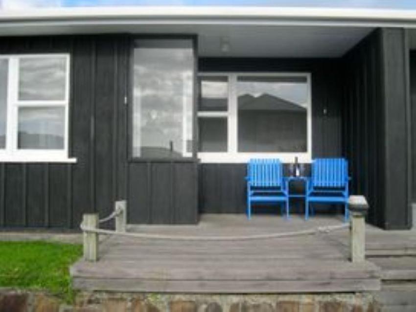 Hosts on the Coast - Flaxmill Bay Motel Unit 1 view 2