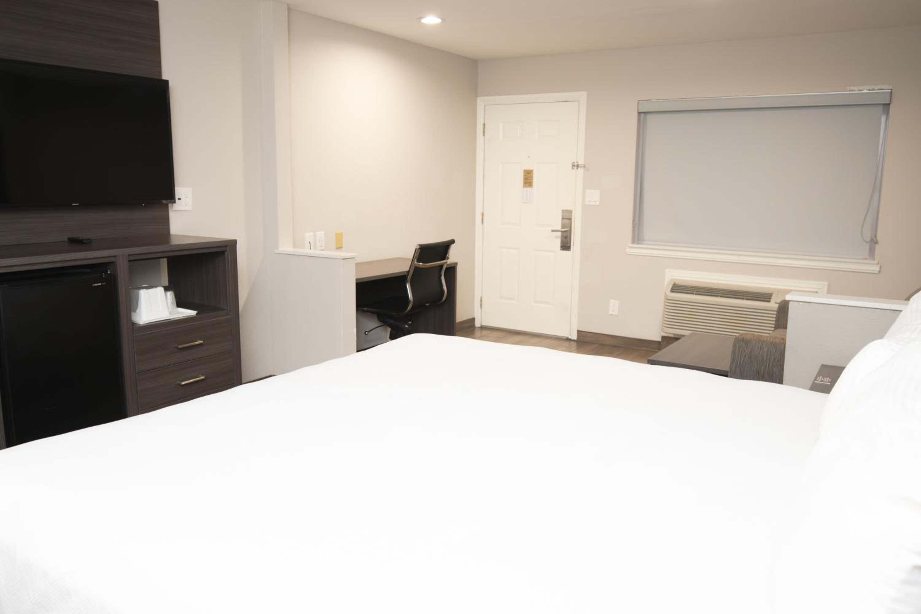 Americas Best Value Inn Harlingen - Property Image 10