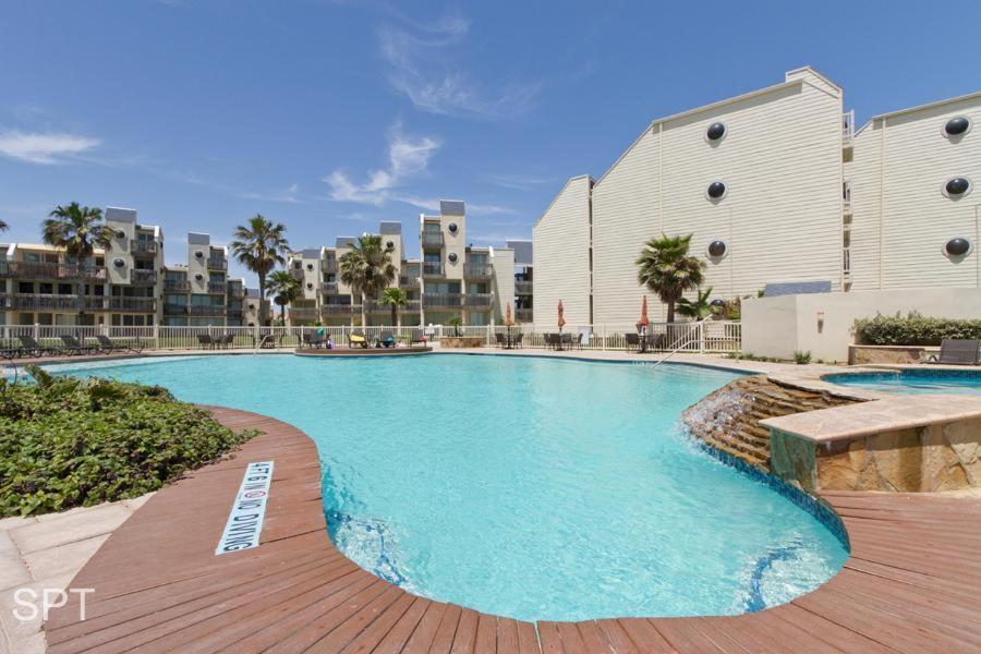 Bahia Mar 418