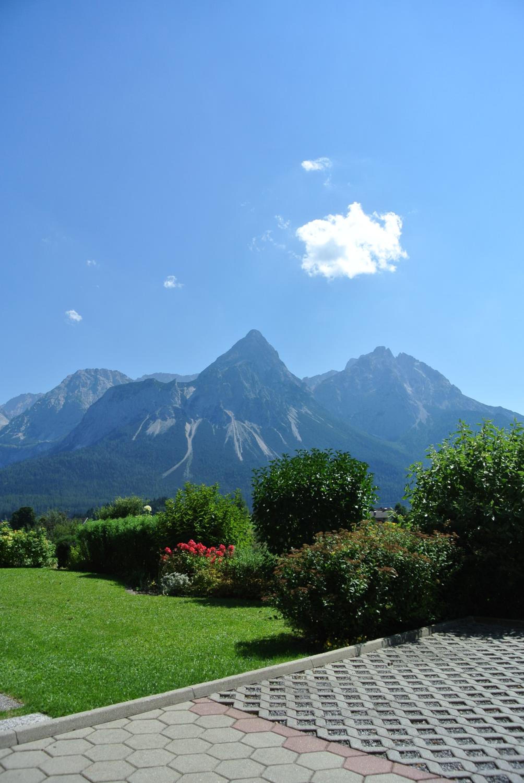 Photo 28