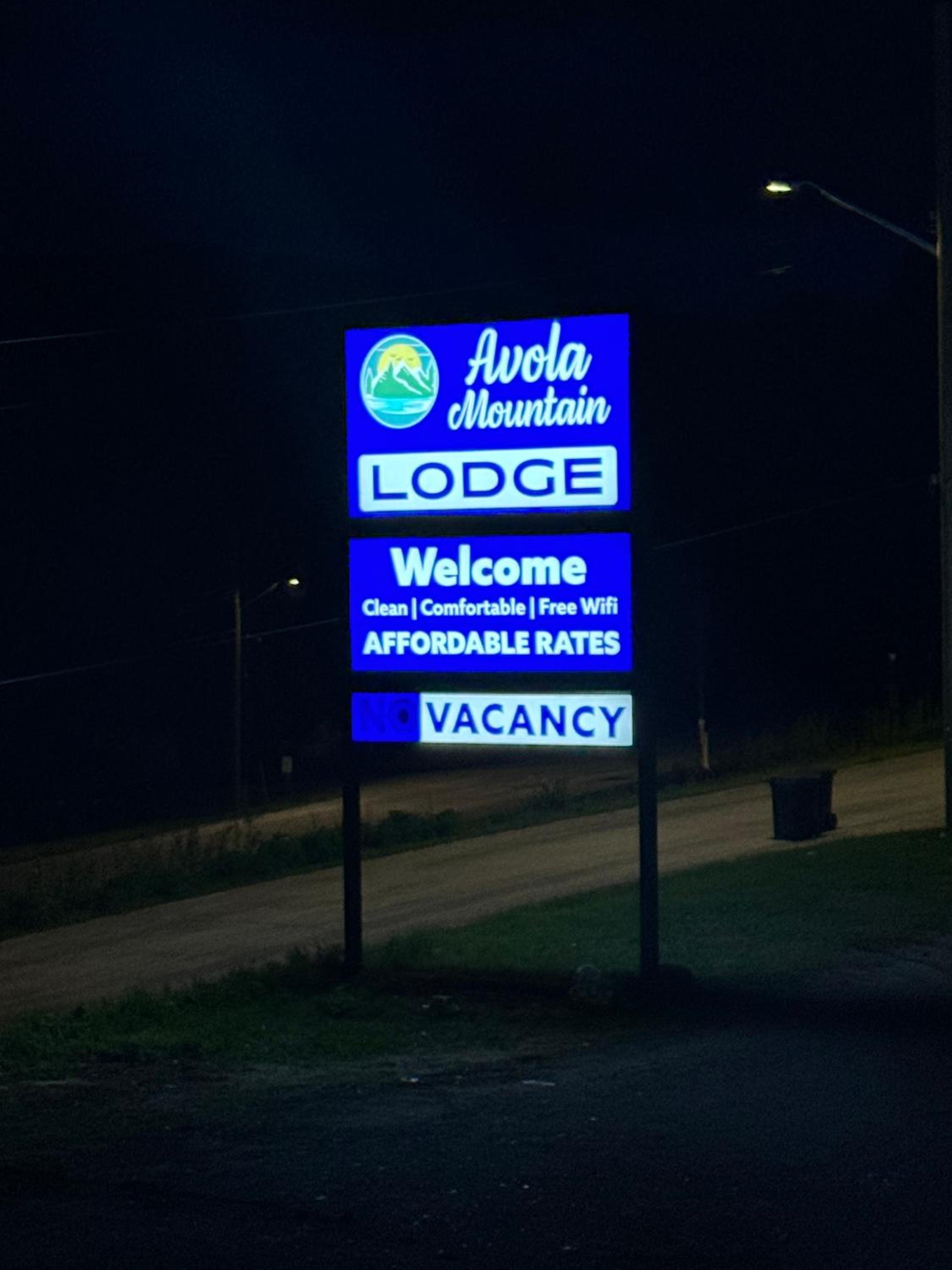 Avola Mountain Lodge