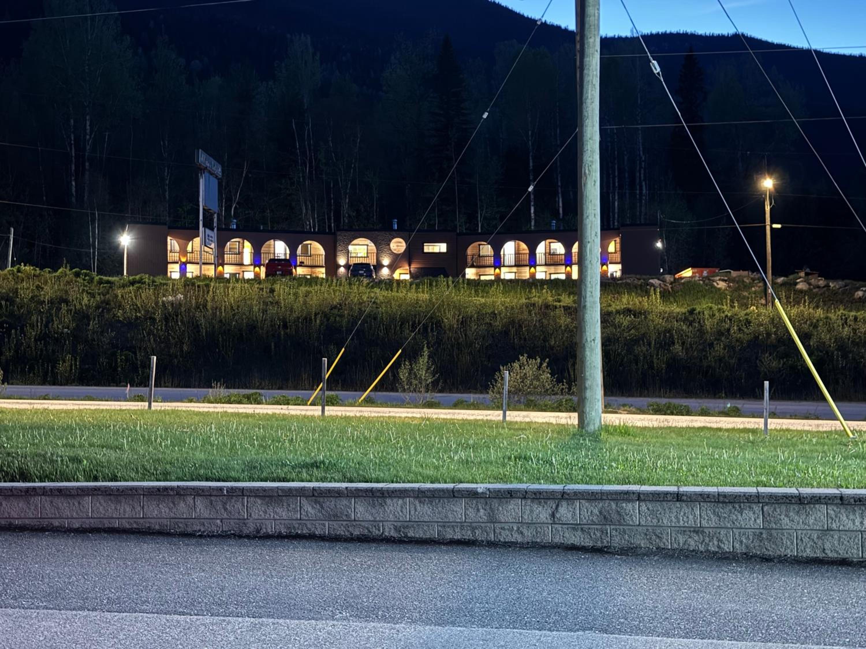 Avola Mountain Lodge