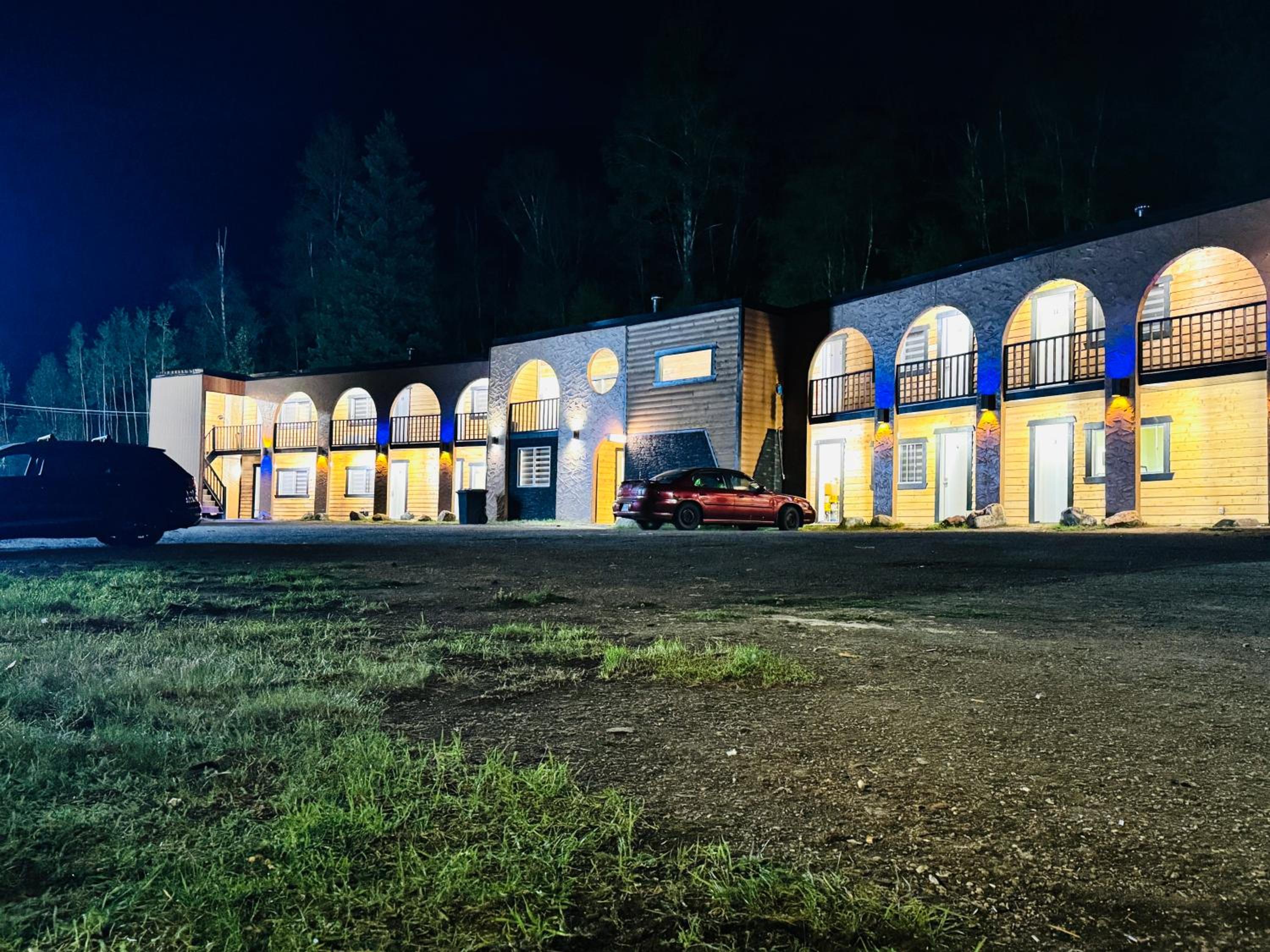 Avola Mountain Lodge