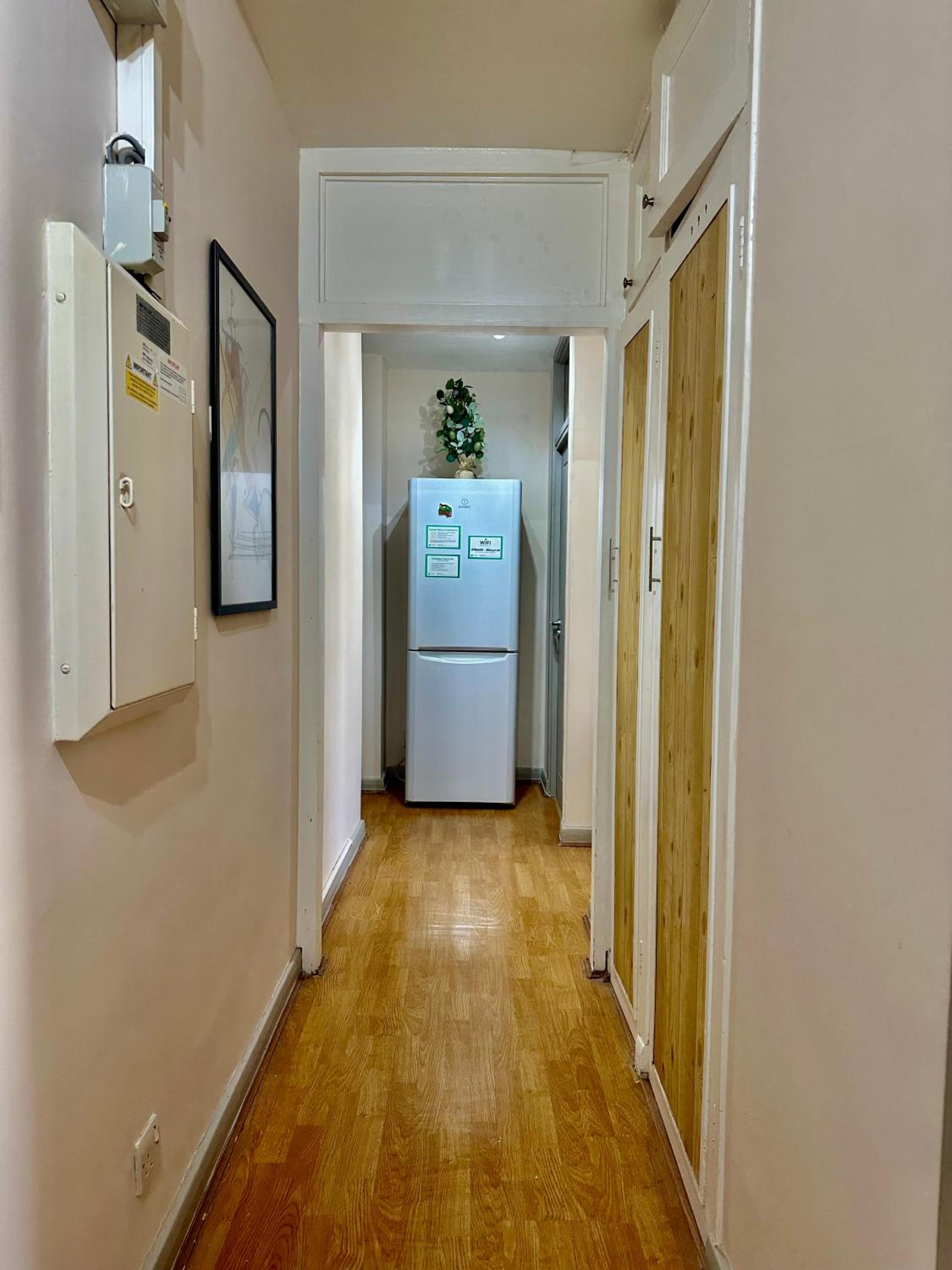 Lovely 4 bed flat in Kingston Town