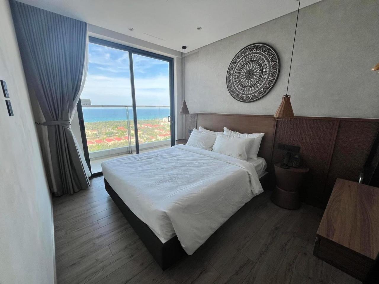 Kira Kira 's Apartment, Apec Mandala Phu Yen Condotel view 2