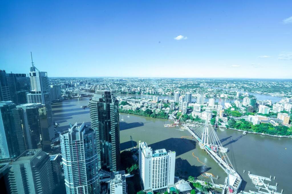 Brisbane Vacations - Want to live amongst the clouds? - Property Image 1