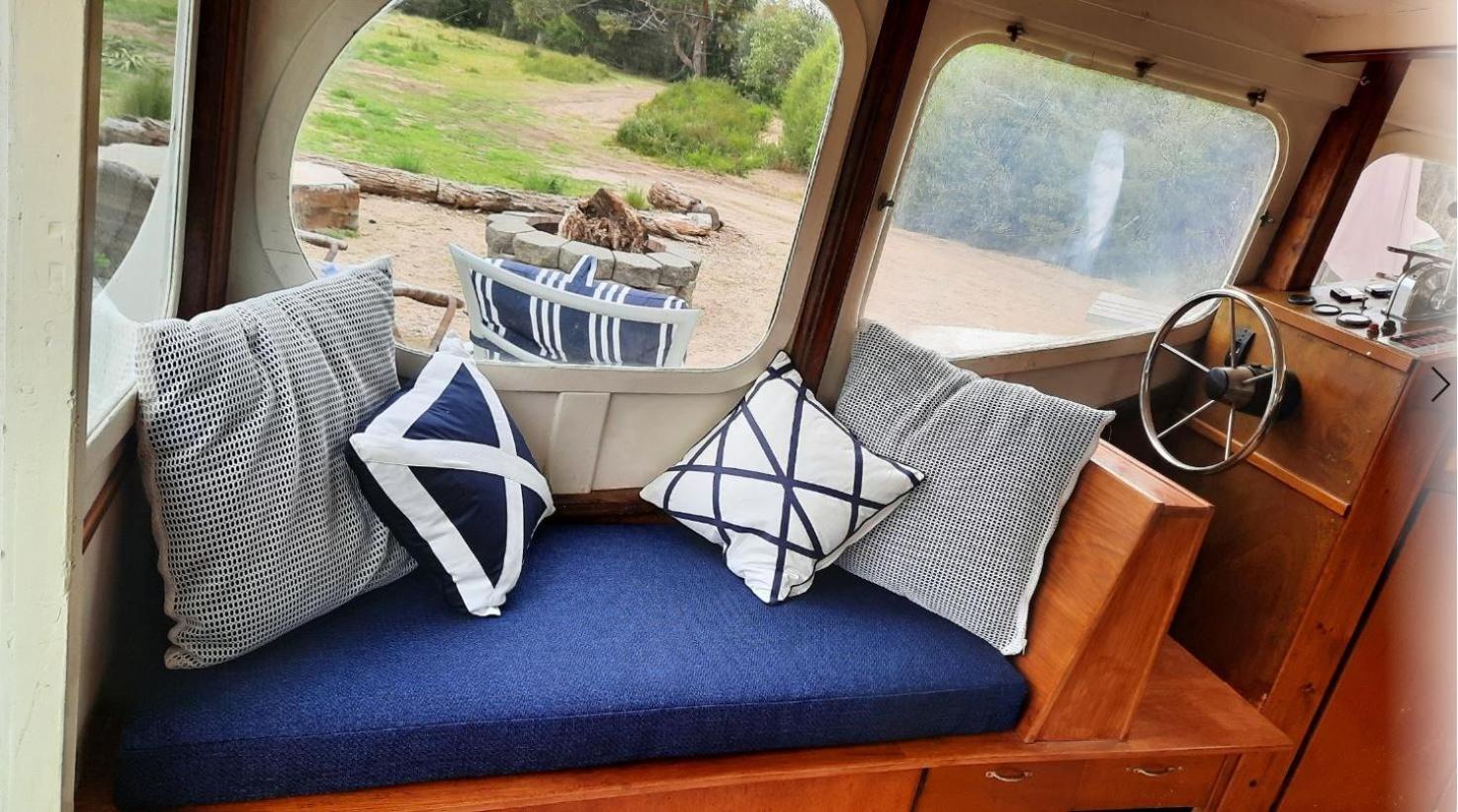 Shipwrecked Oasis Ocean Bay Getaway PL